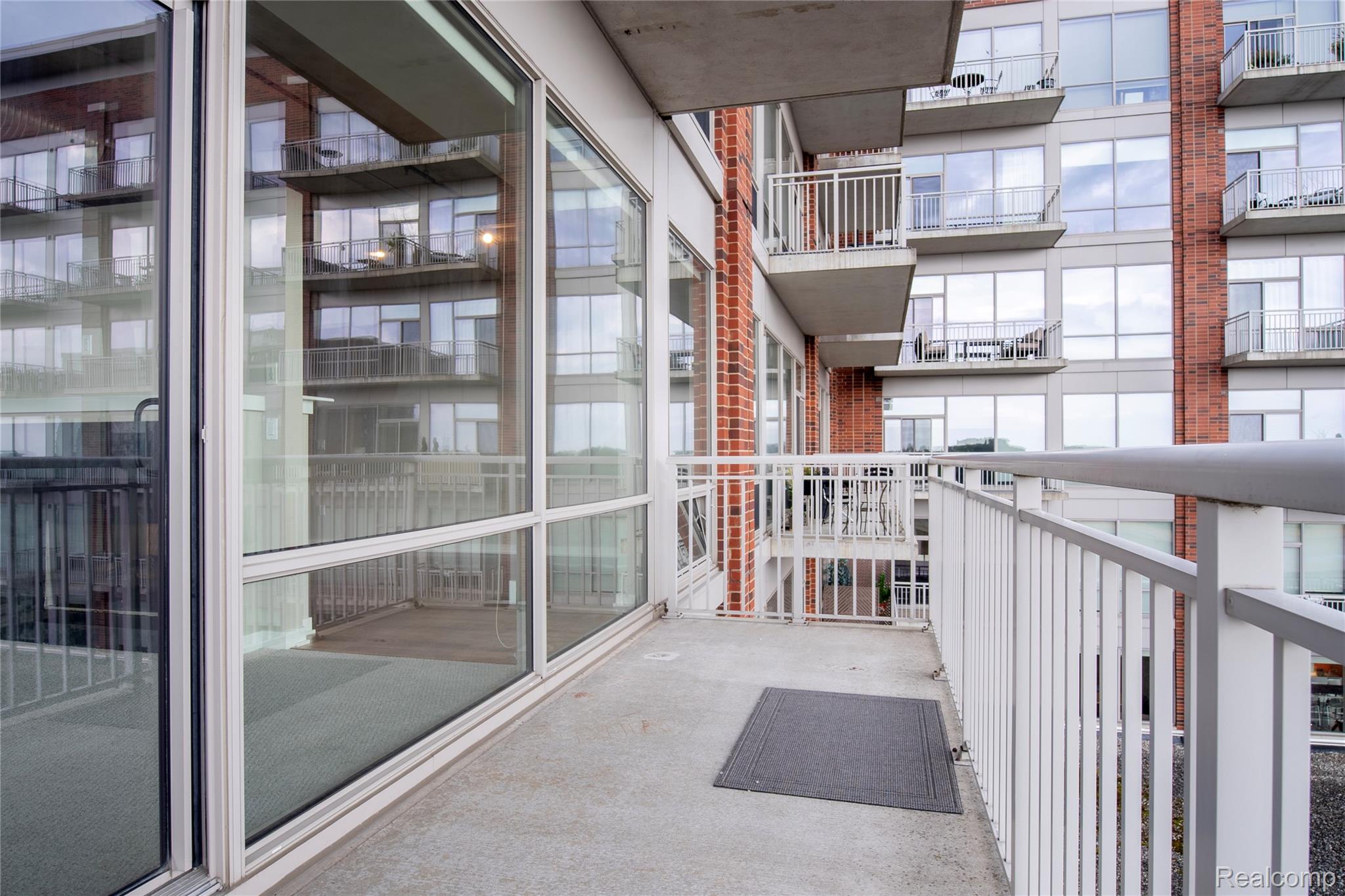 350 N Main Street 618