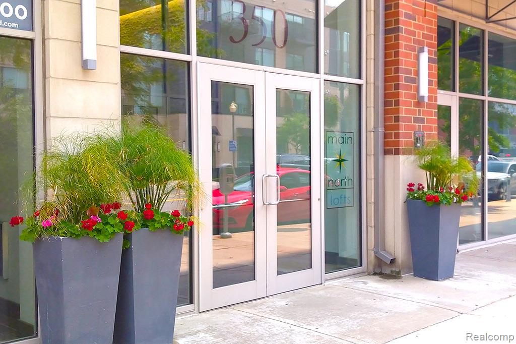 350 N Main Street 618