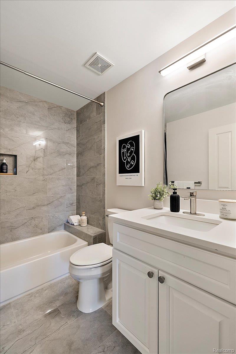 4404 Navin Field Lane