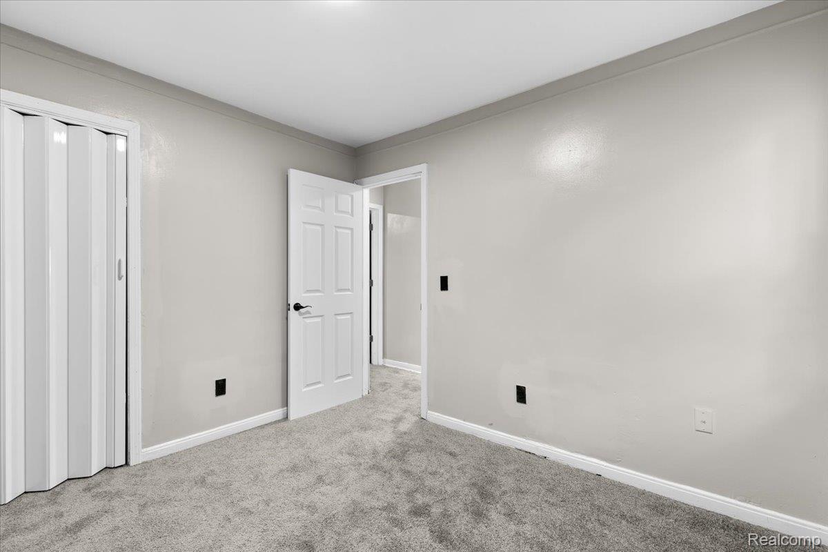 11856 Kilbourne Street