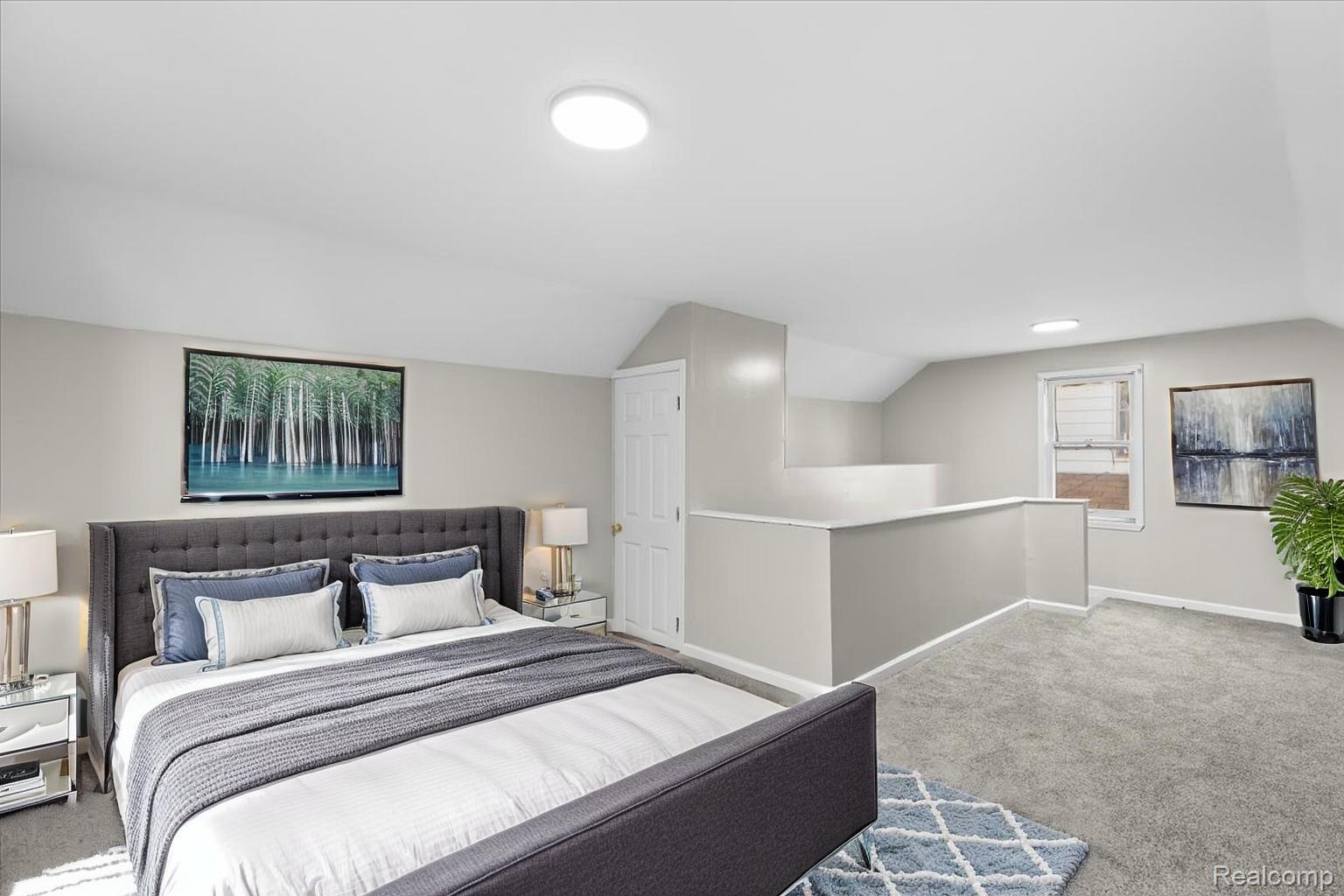 11856 Kilbourne Street