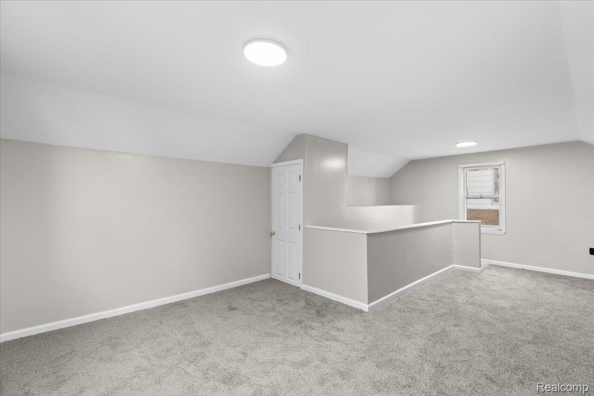 11856 Kilbourne Street