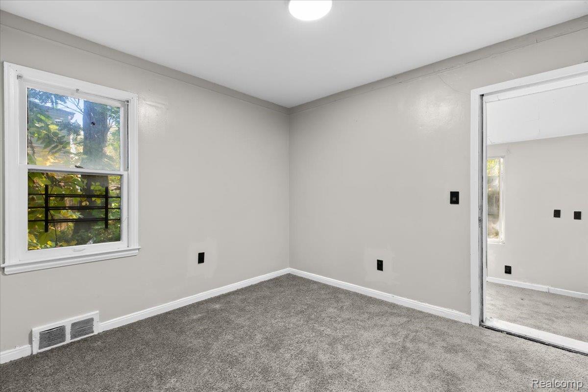 11856 Kilbourne Street