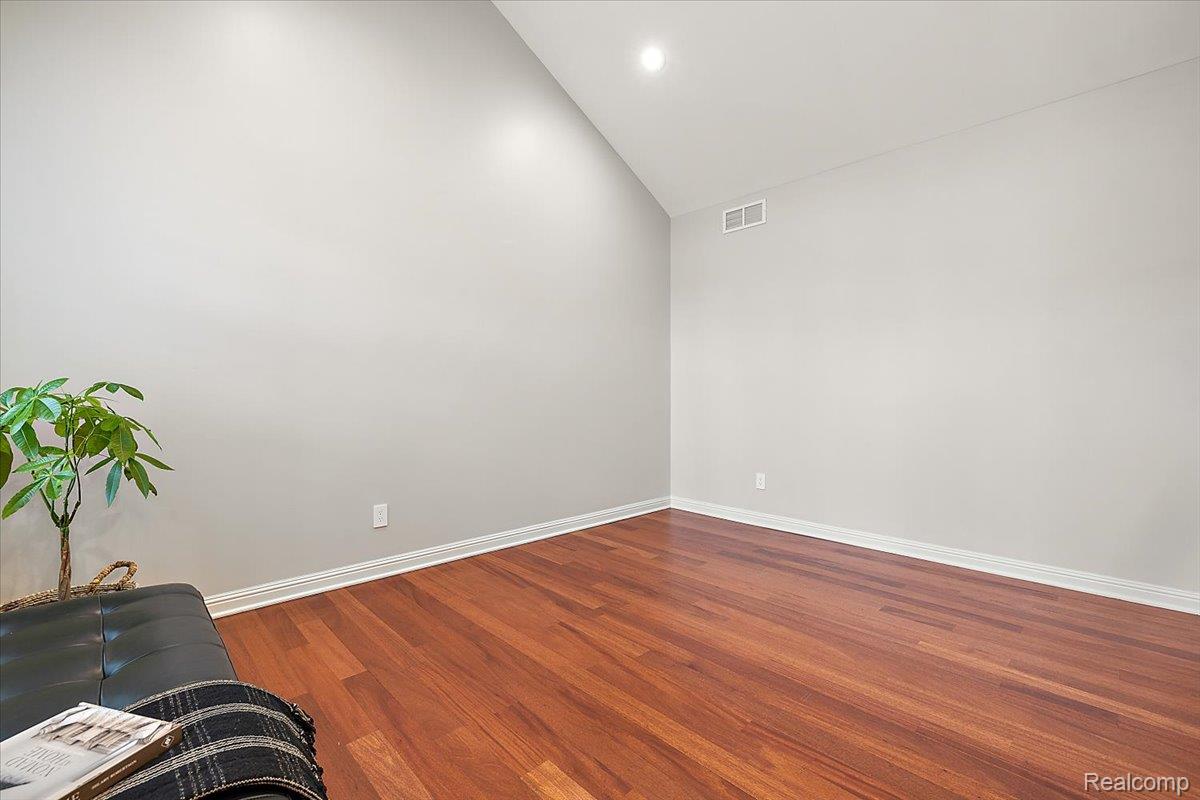 4404 Navin Field Lane