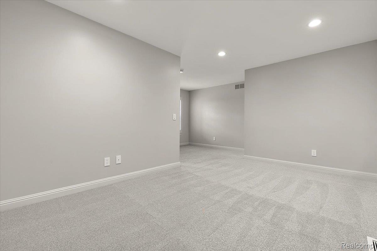 4404 Navin Field Lane