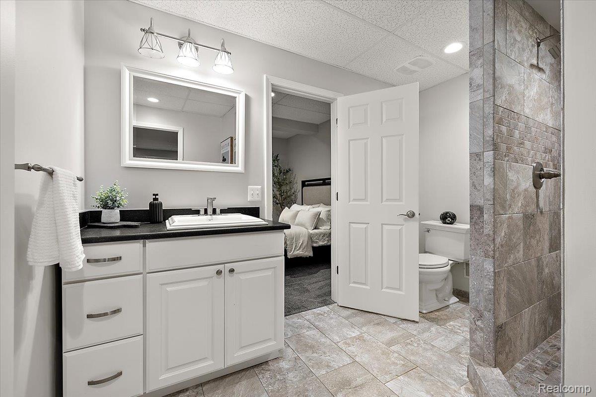 4404 Navin Field Lane