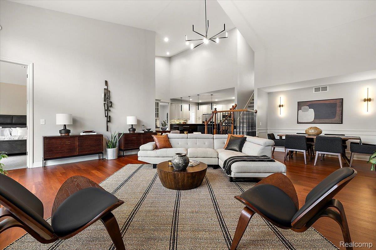 4404 Navin Field Lane