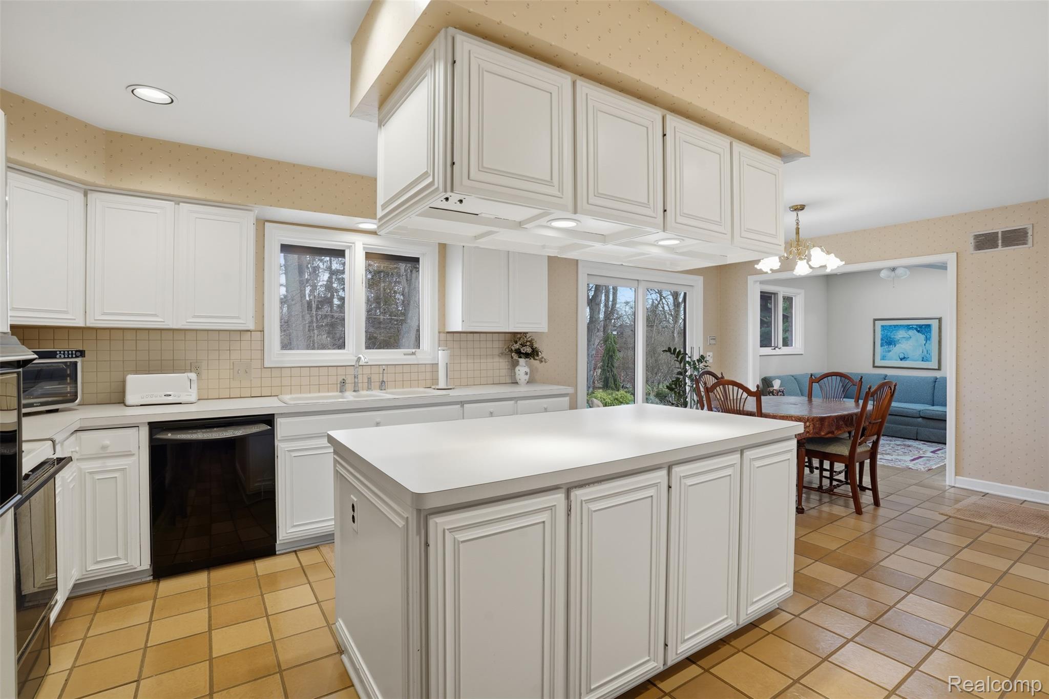 32322 Scenic Lane