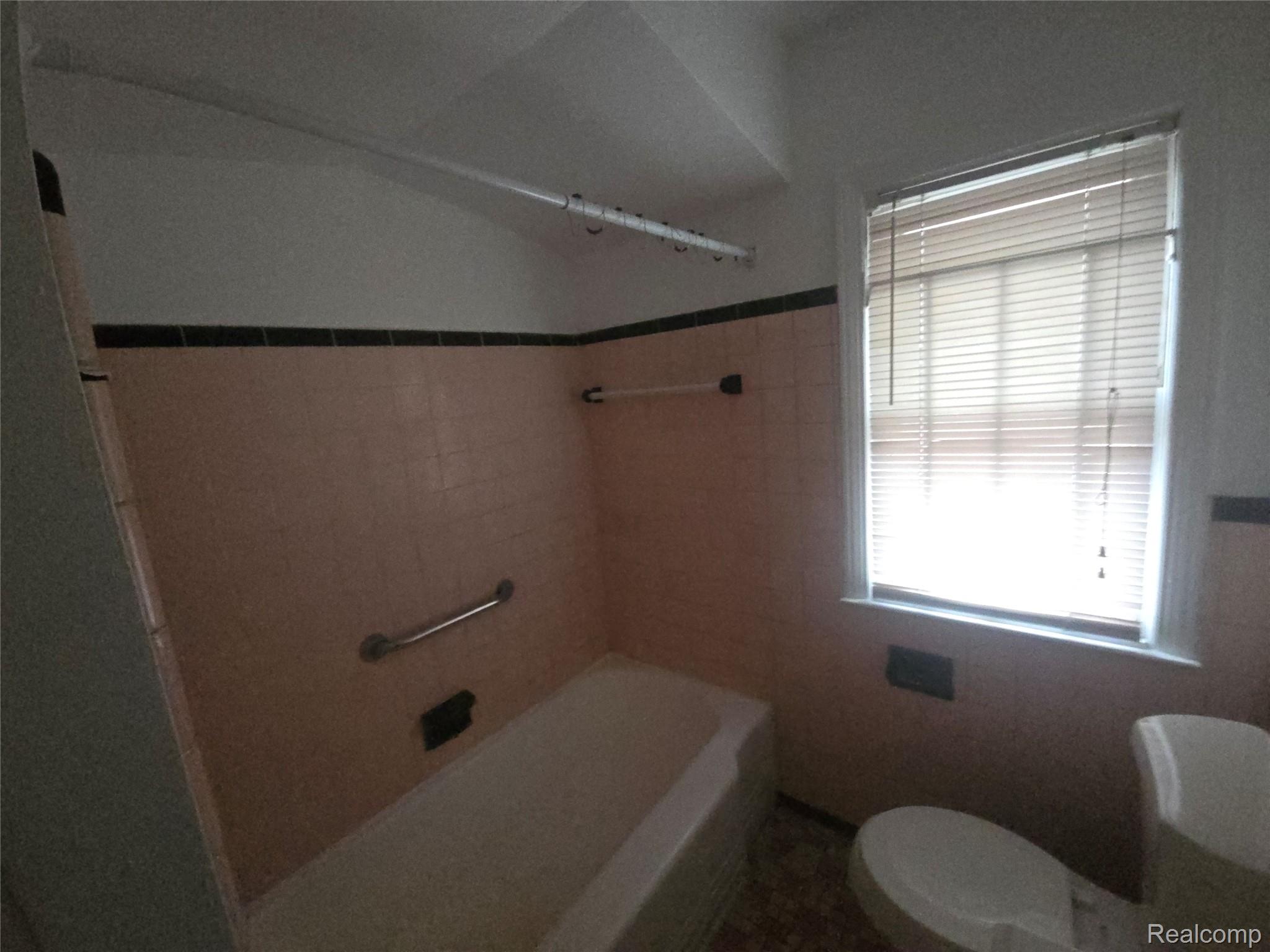 14068 Carlisle Street