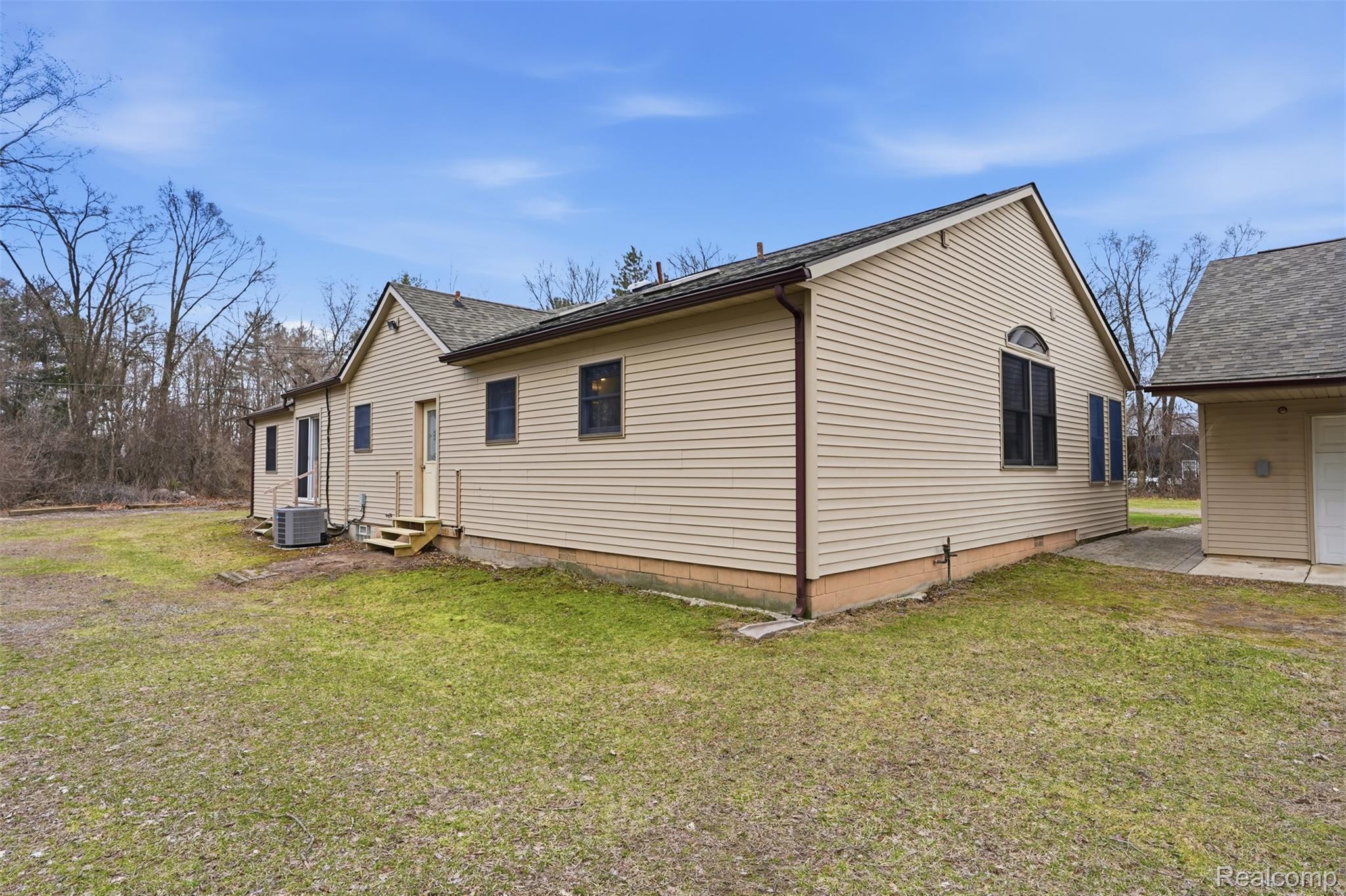 12913 9 Mile Road