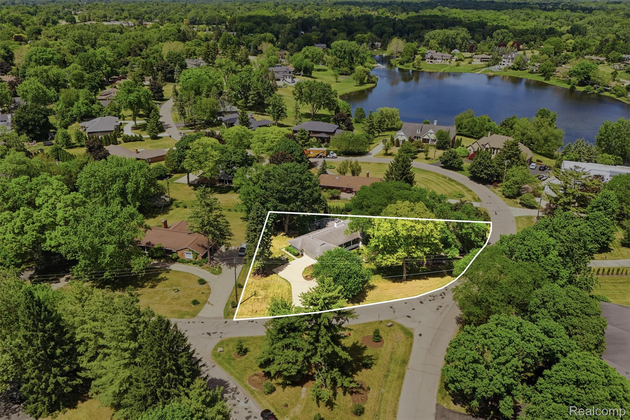 6998 Meadowlake Road