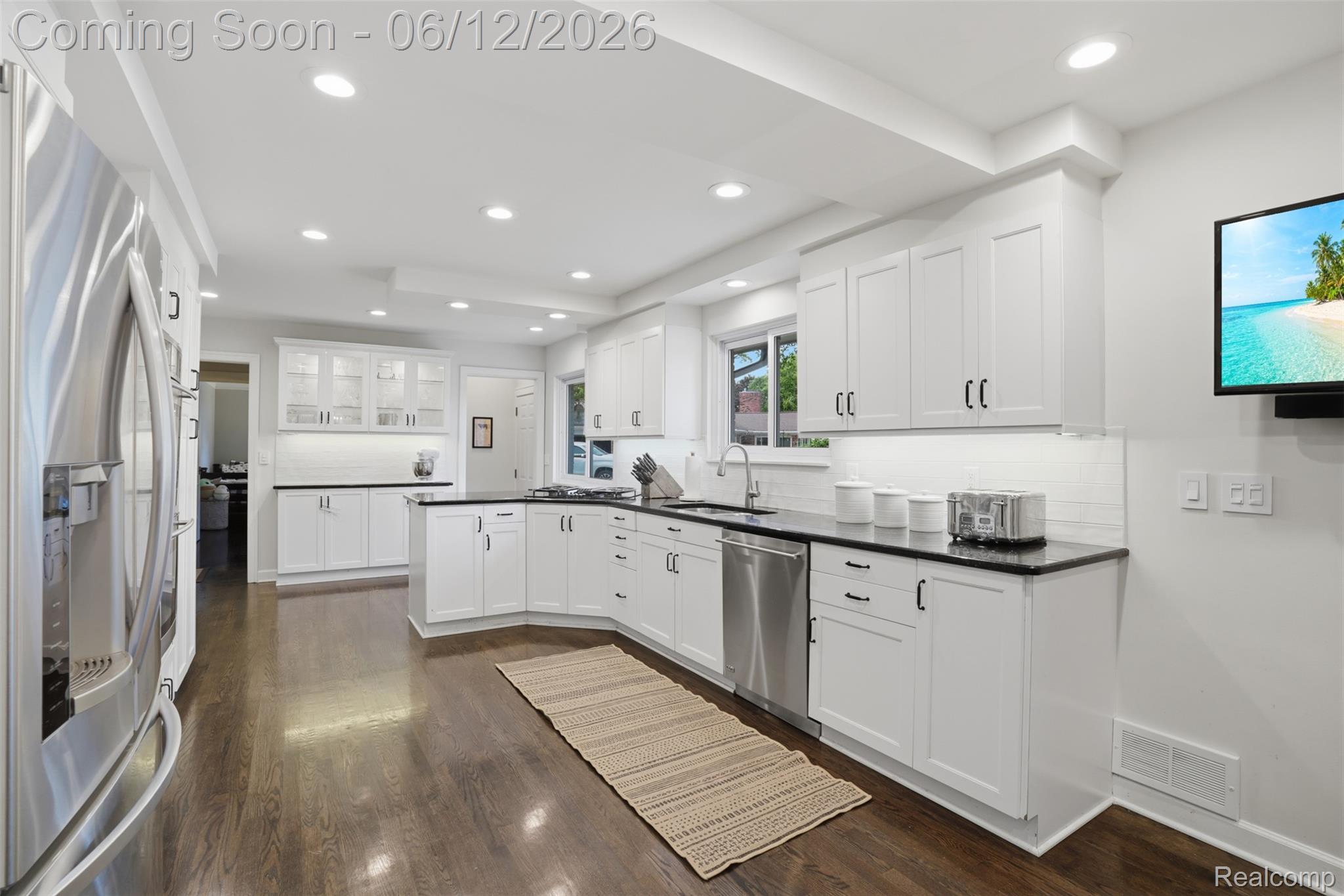 6998 Meadowlake Road