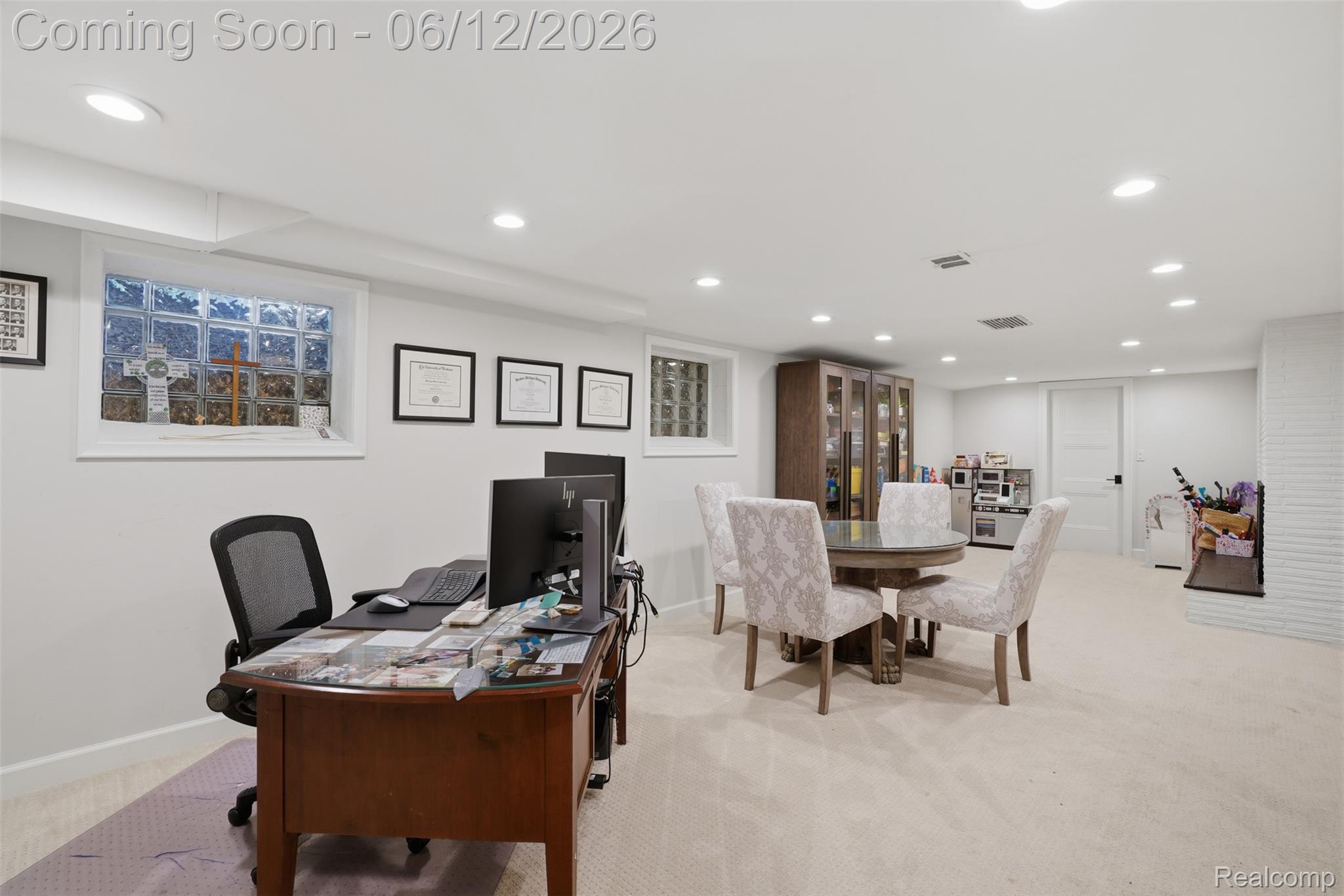 6998 Meadowlake Road