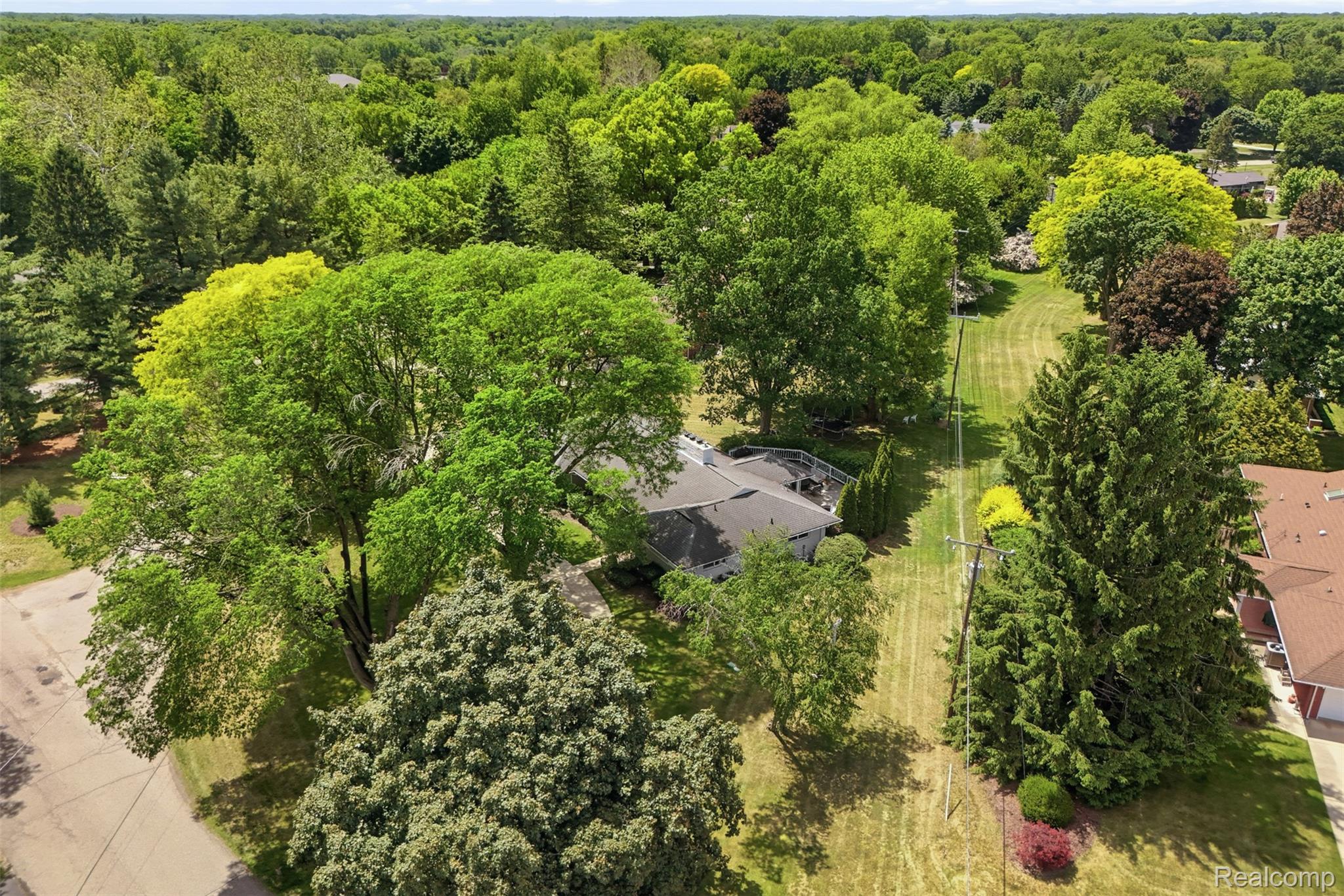 6998 Meadowlake Road