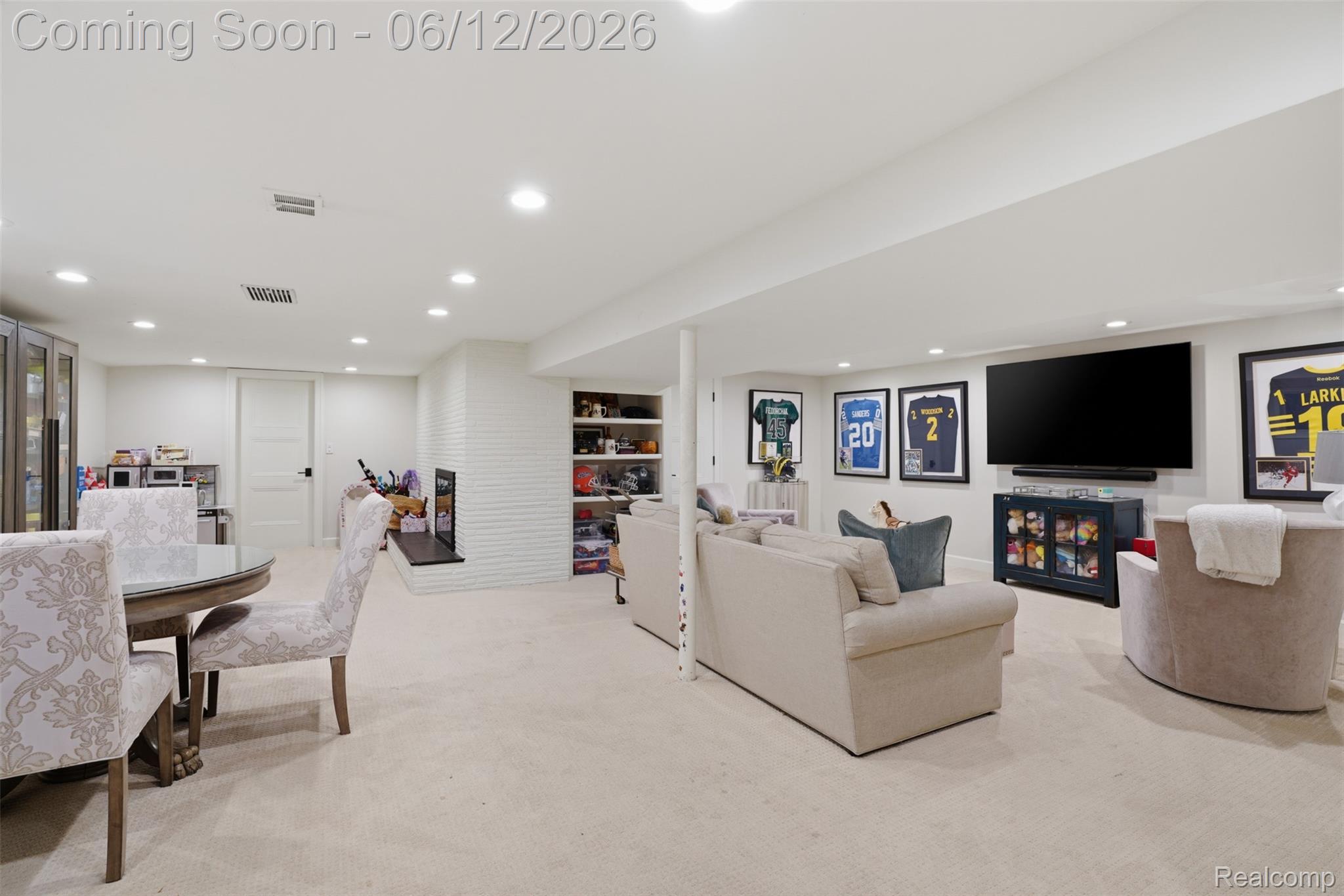 6998 Meadowlake Road
