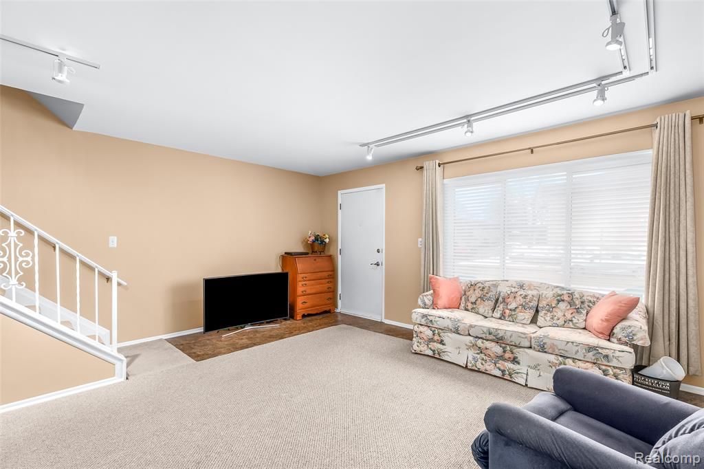 28332 UNIVERSAL Drive Unit: 148