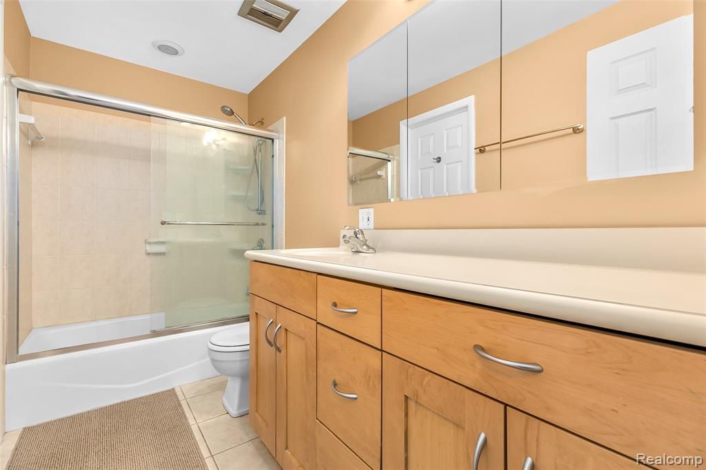 28332 UNIVERSAL Drive Unit: 148