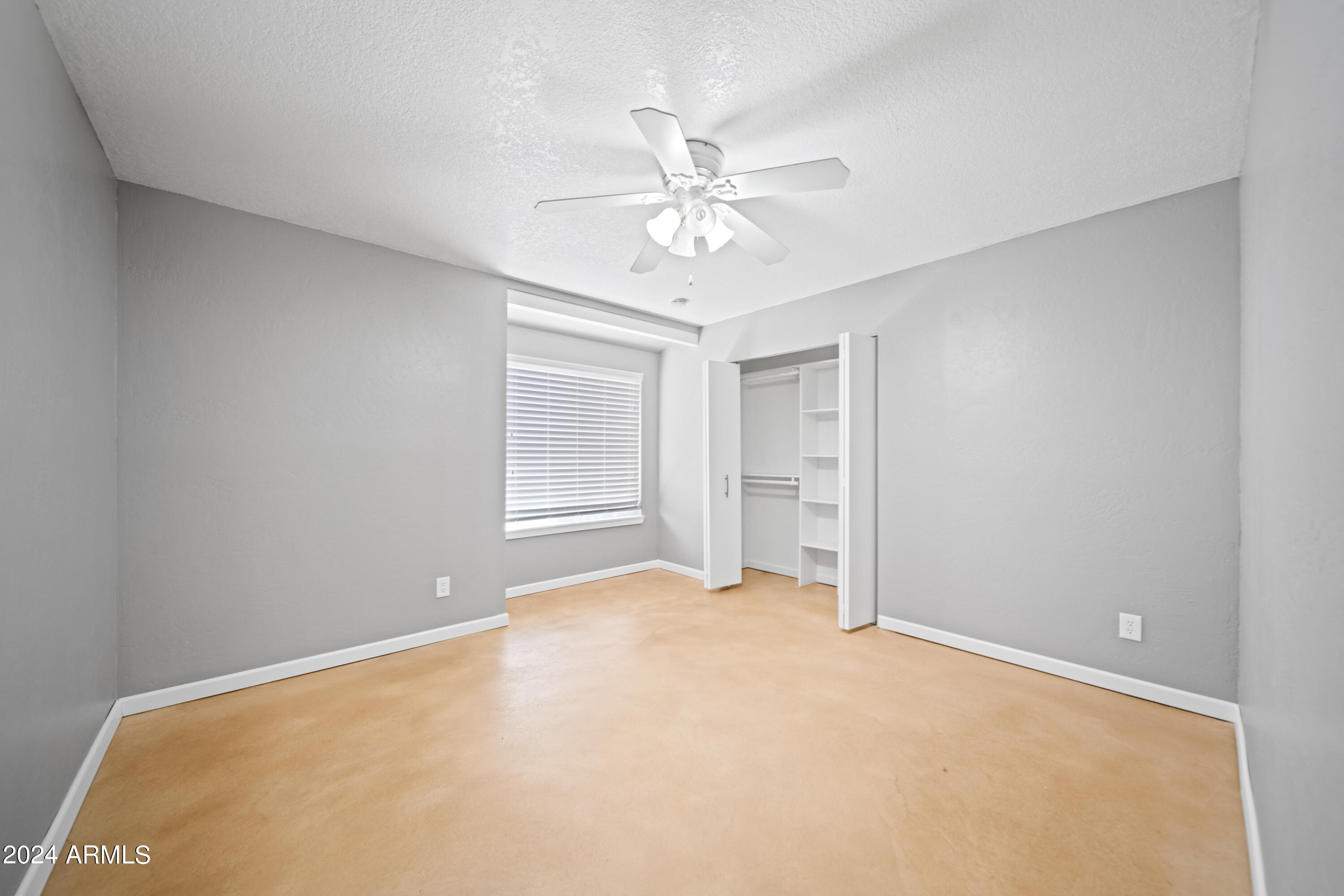 780 W SANTA FE Drive