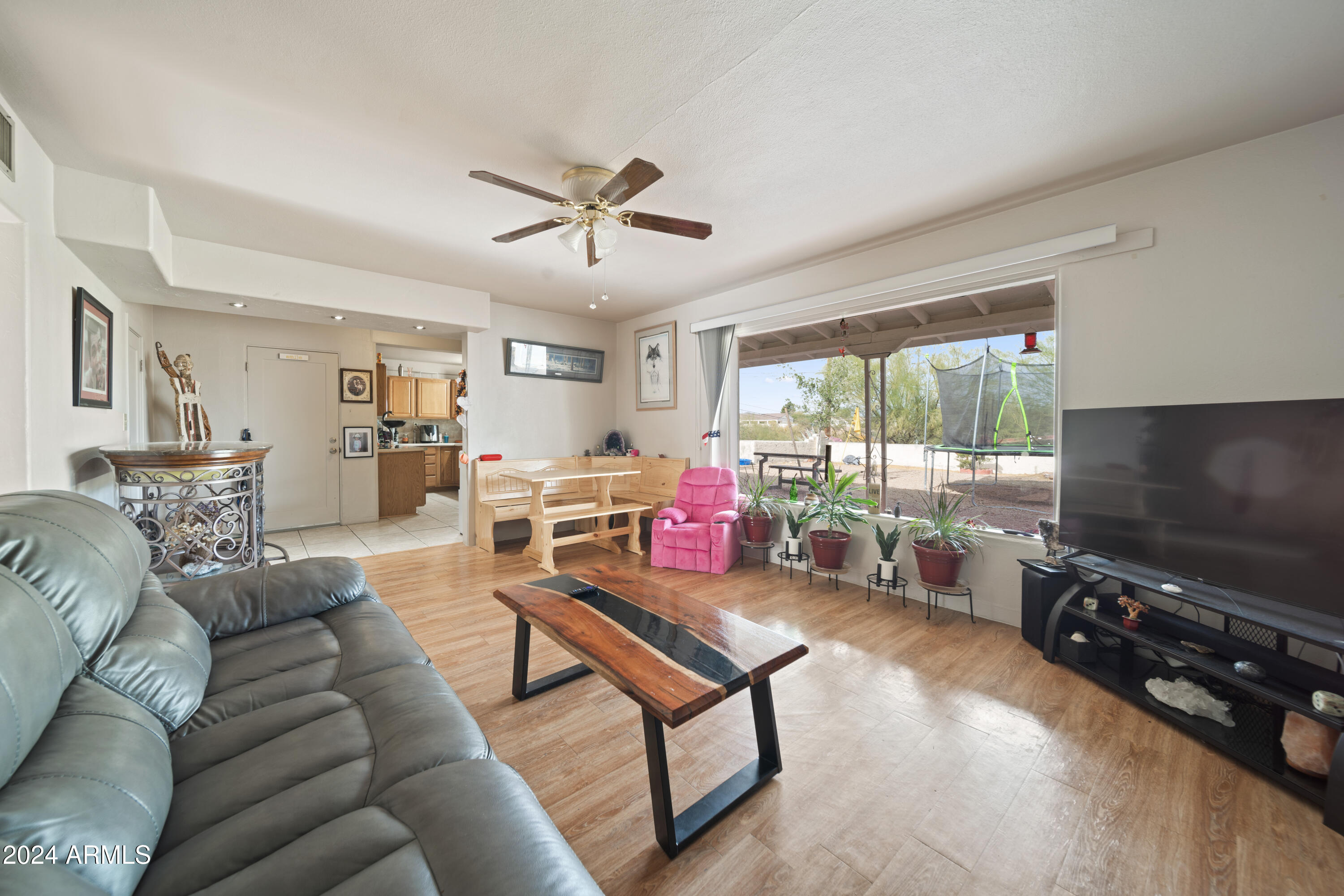 790 W LA GOLONDRINA Drive