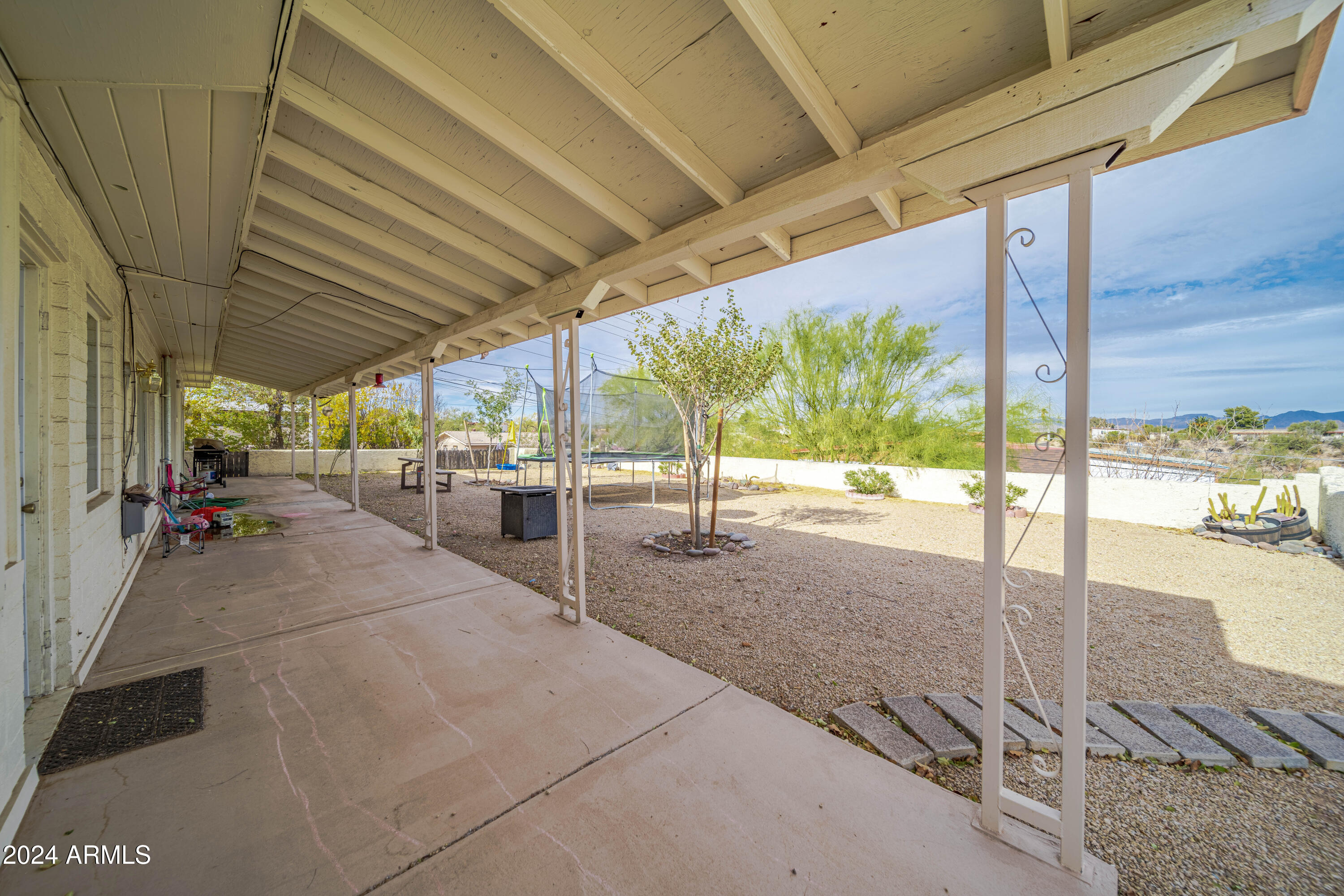 790 W LA GOLONDRINA Drive