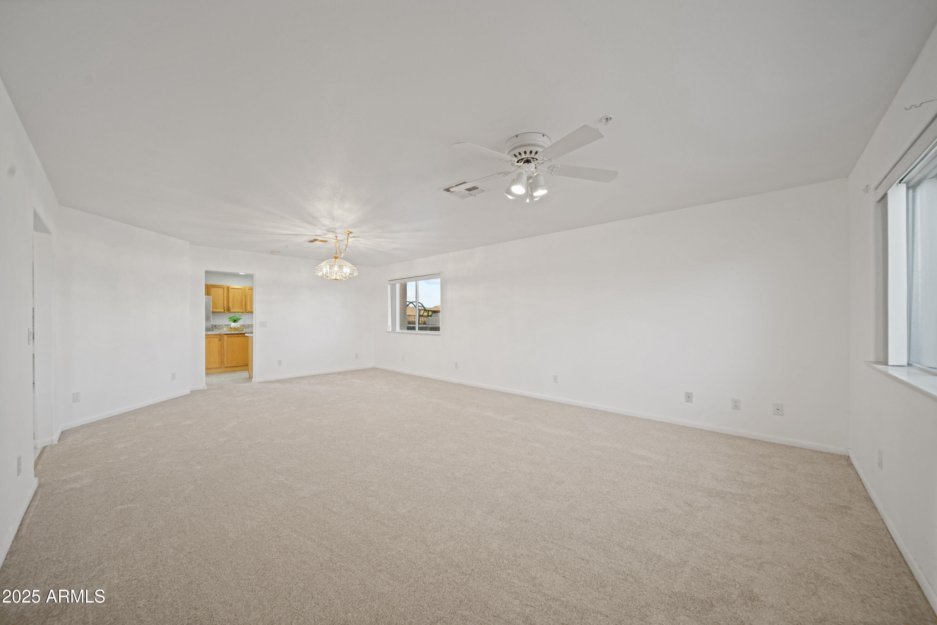 980 W SANTA FE Drive