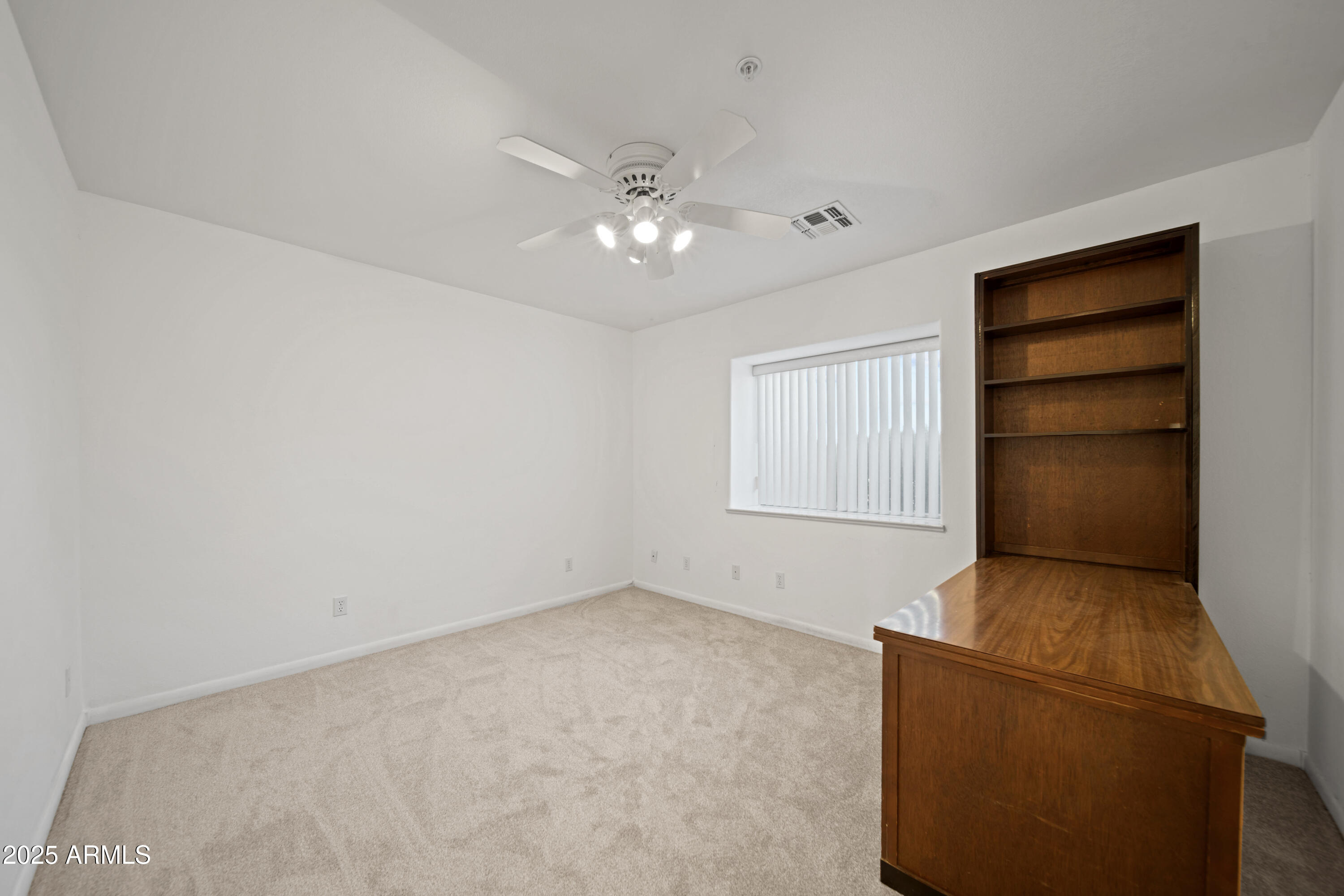 980 W SANTA FE Drive