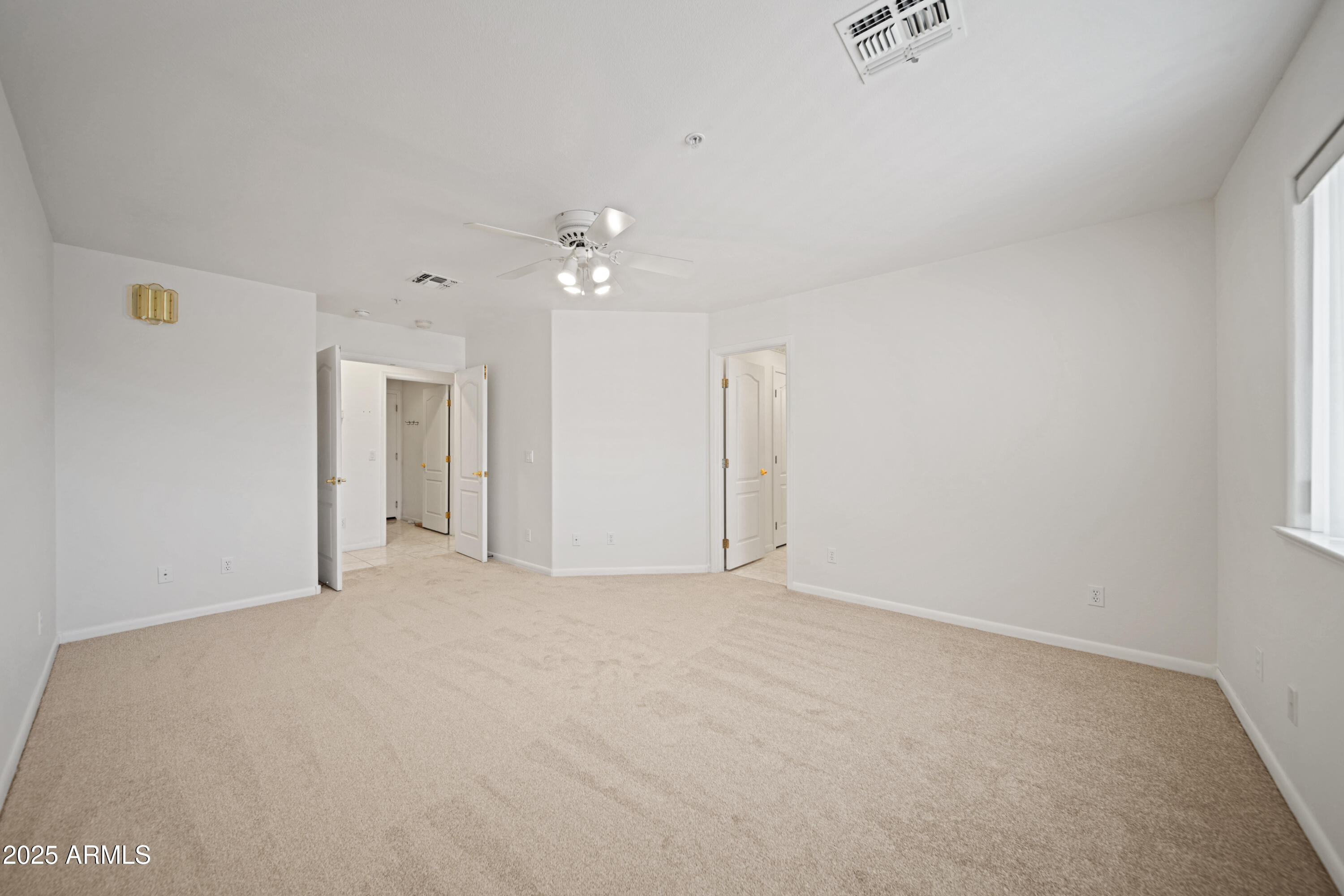 980 W SANTA FE Drive