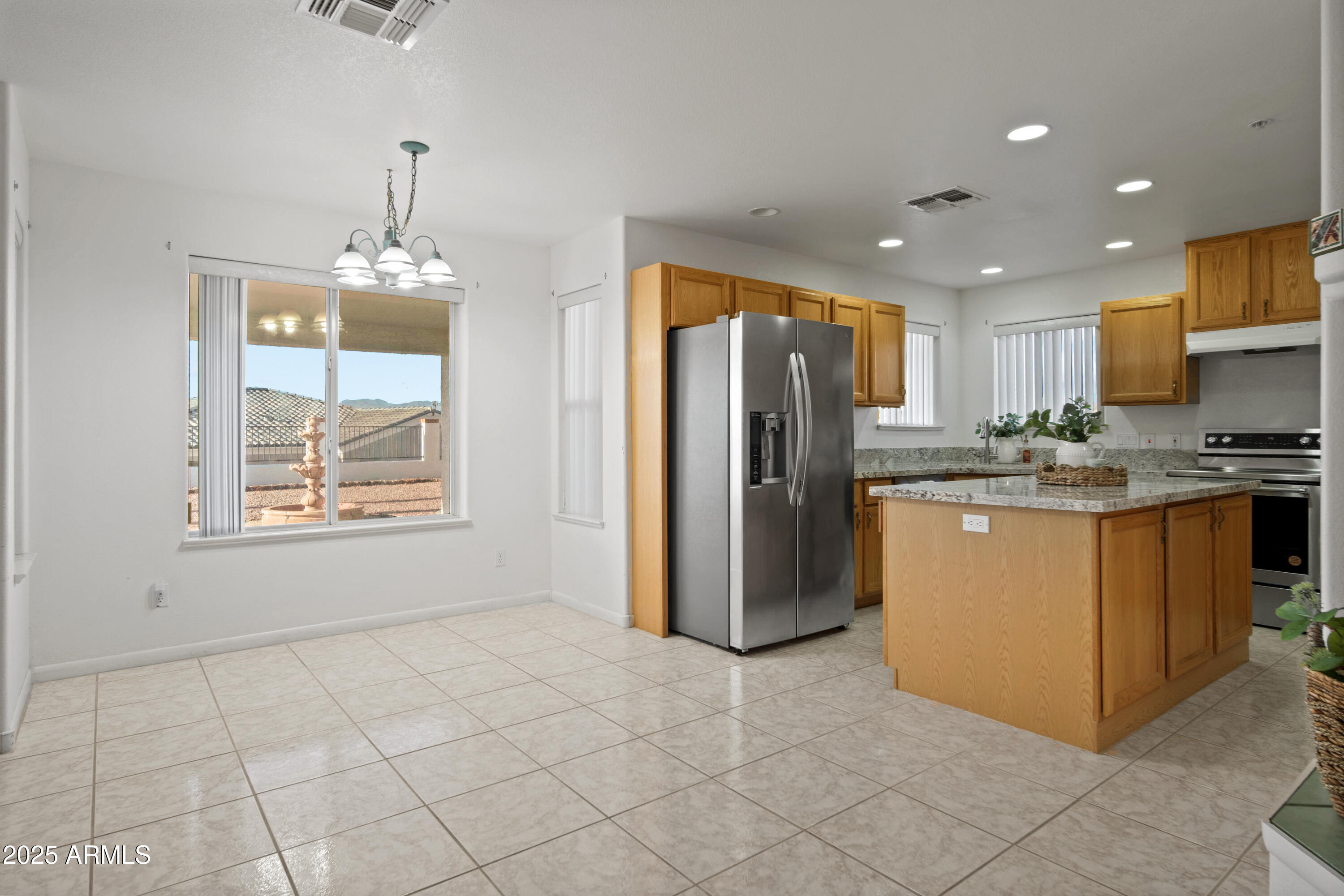 980 W SANTA FE Drive
