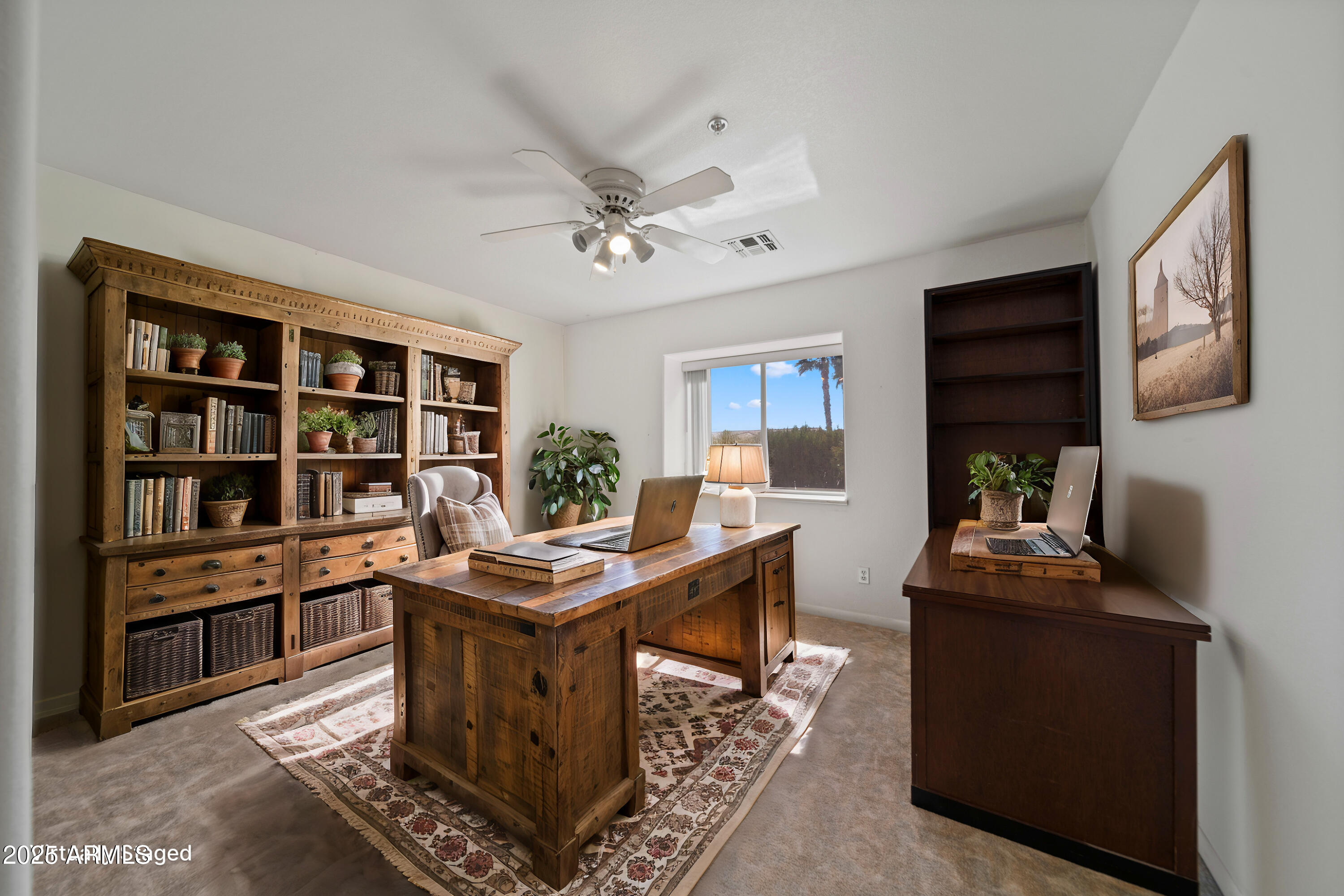 980 W SANTA FE Drive
