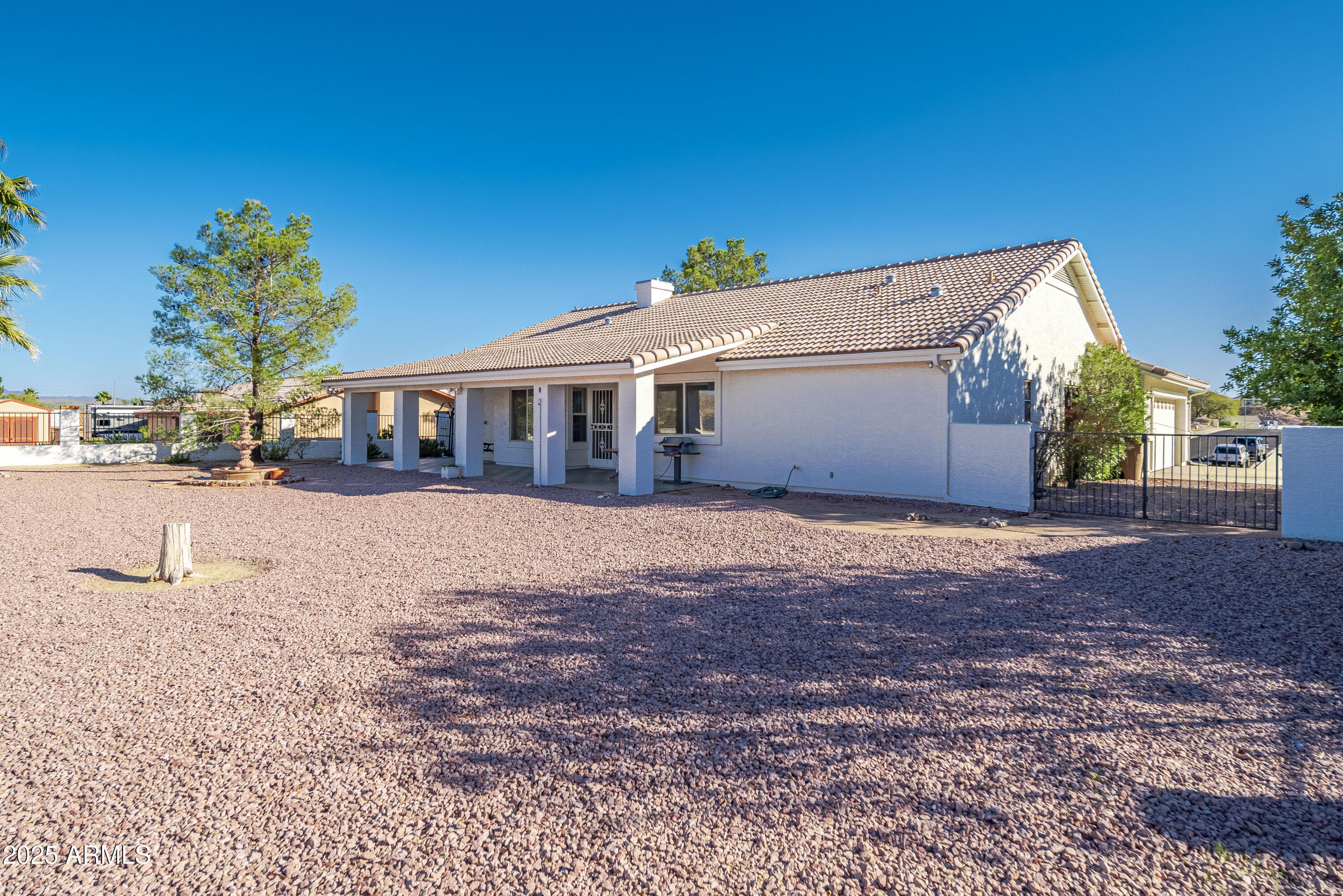 980 W SANTA FE Drive