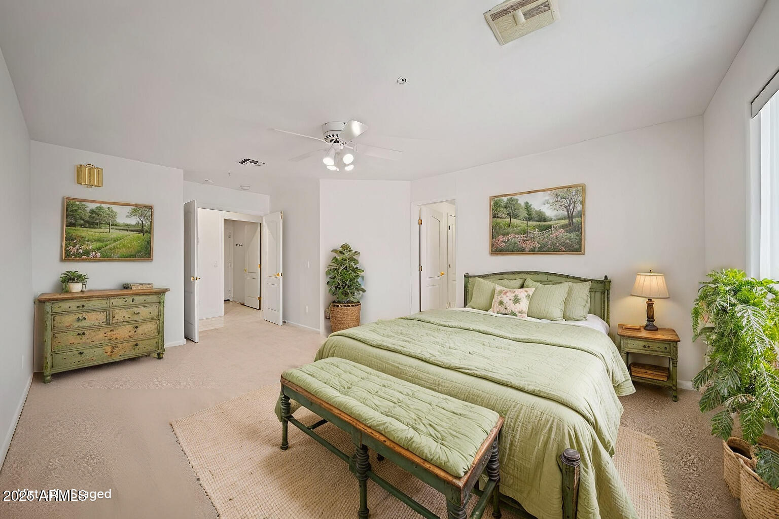 980 W SANTA FE Drive
