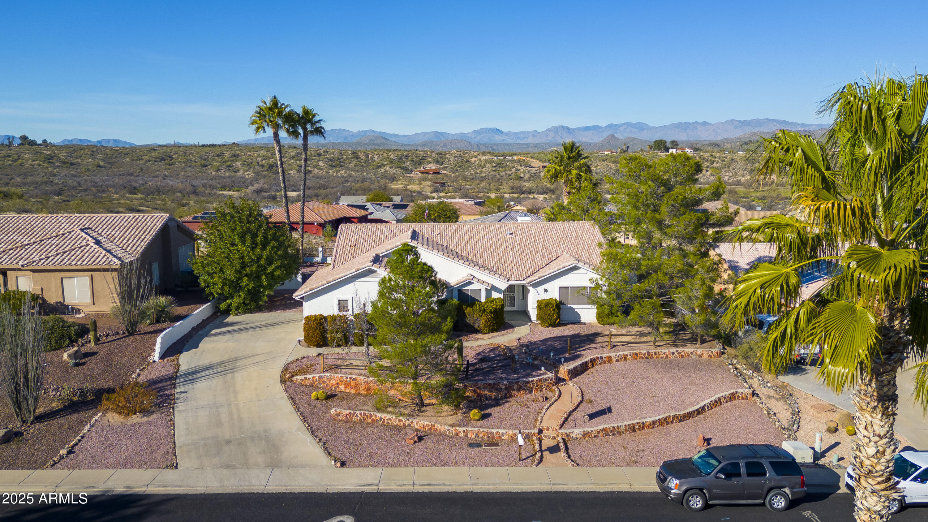 980 W SANTA FE Drive