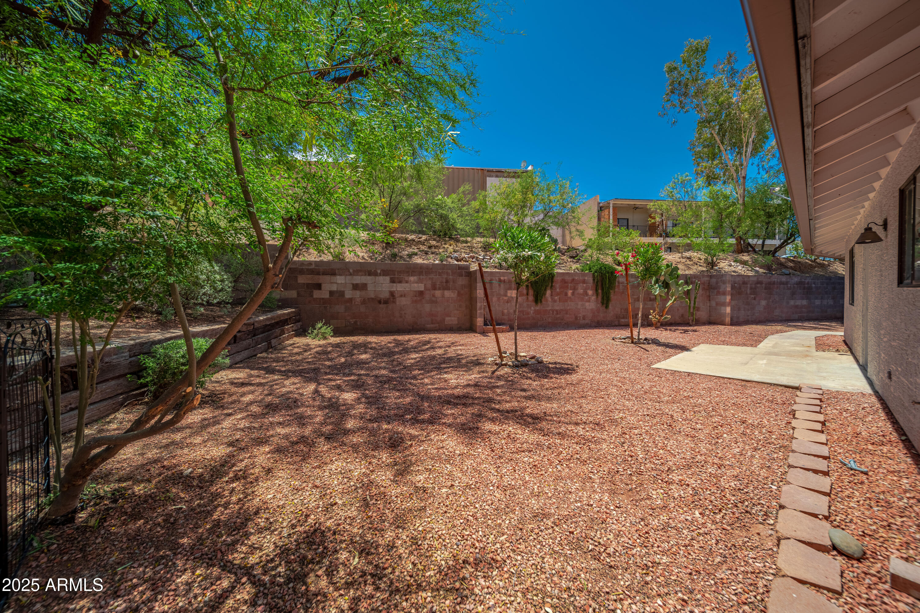 2105 W TERRACE Drive