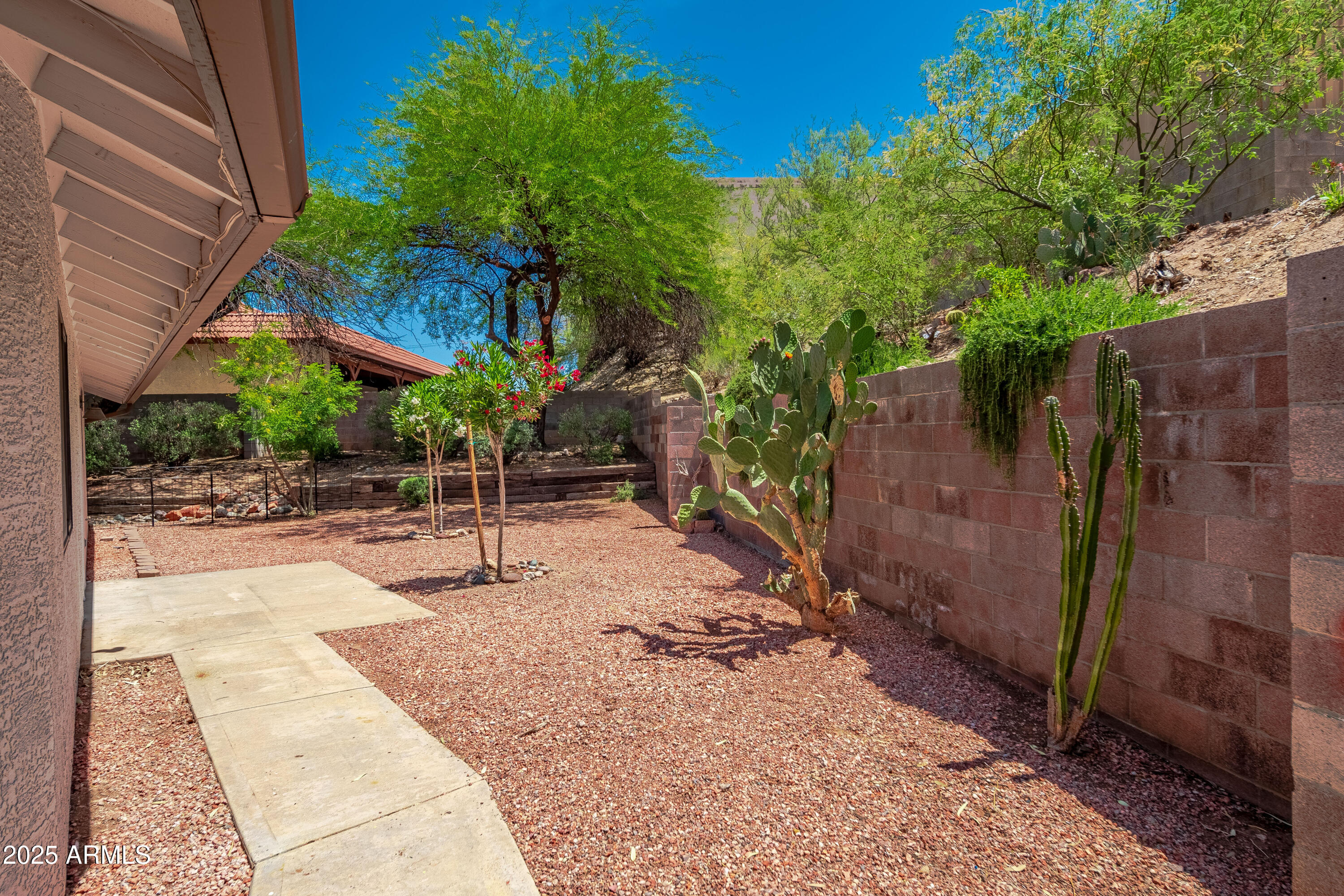 2105 W TERRACE Drive