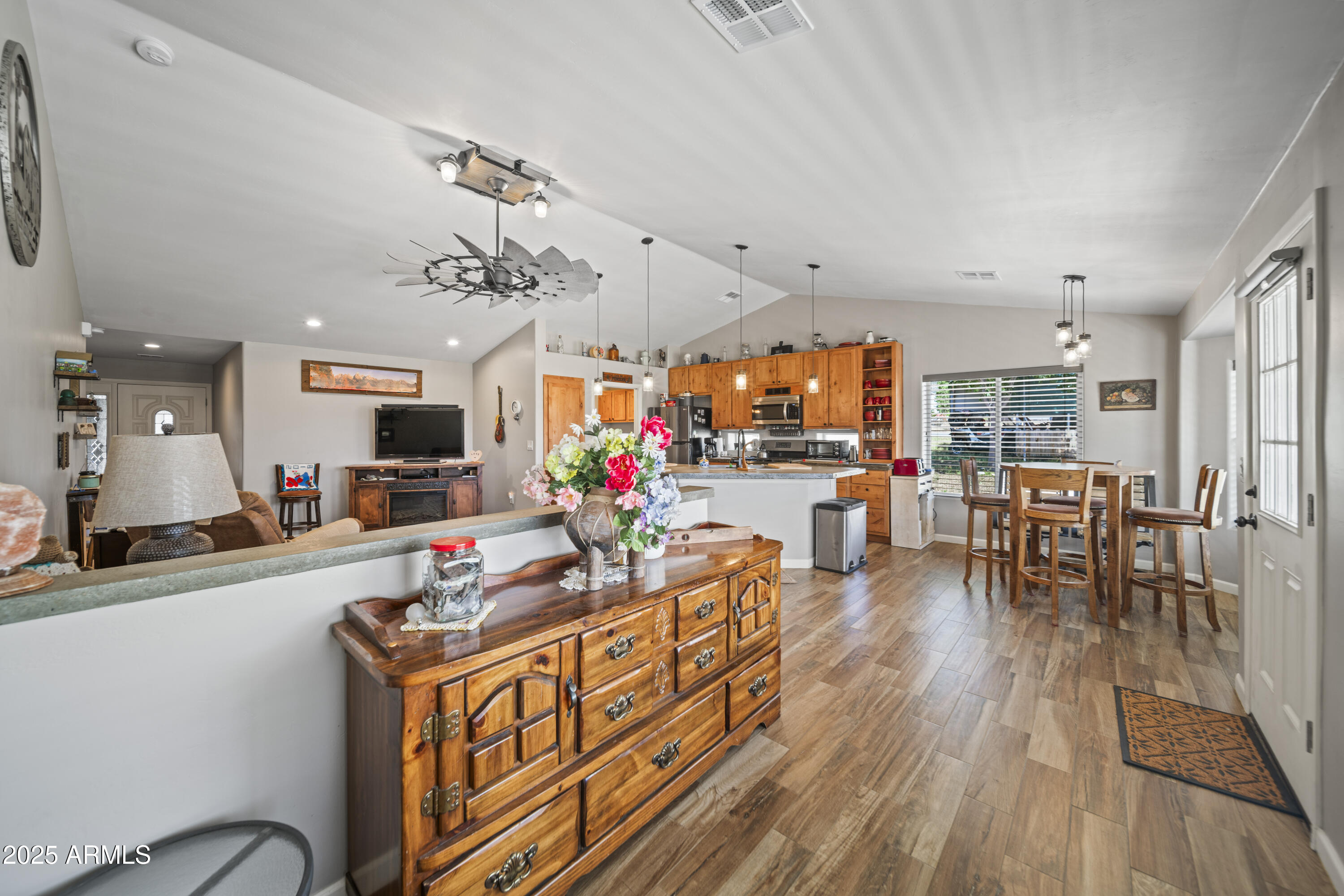 17696 W FOOTHILL Road