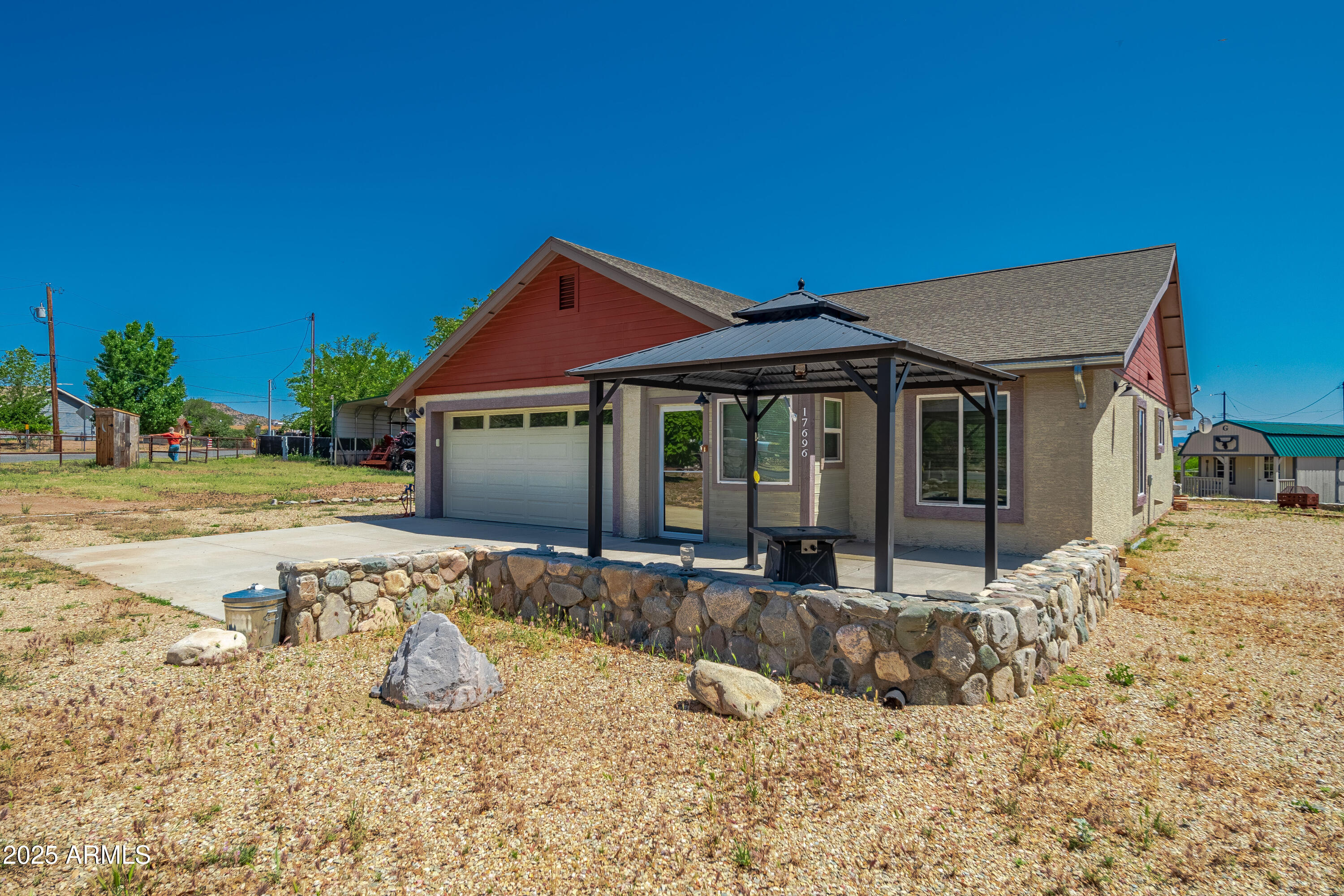 17696 W FOOTHILL Road