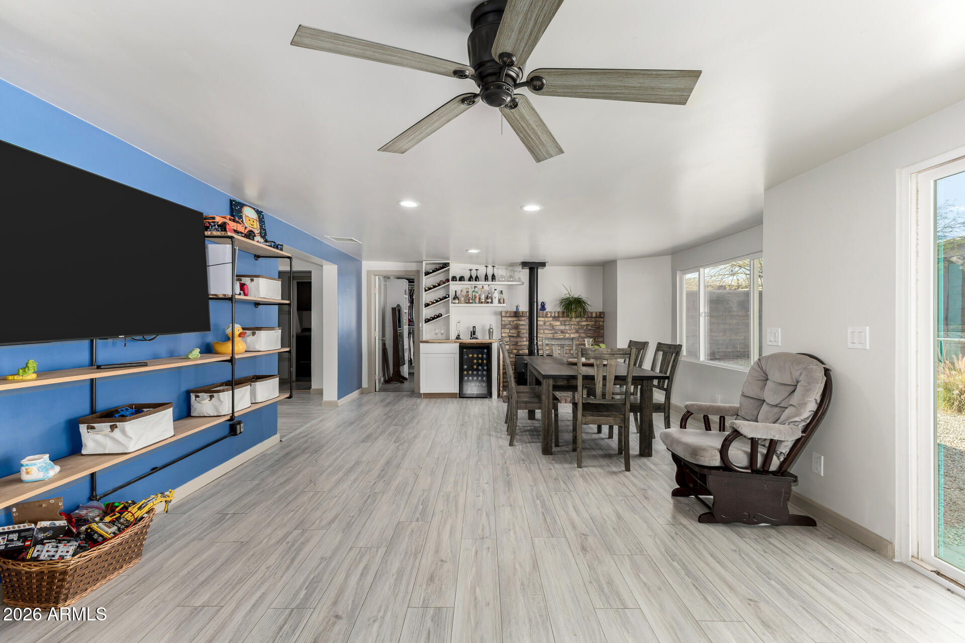 1684 W PALO VERDE Drive