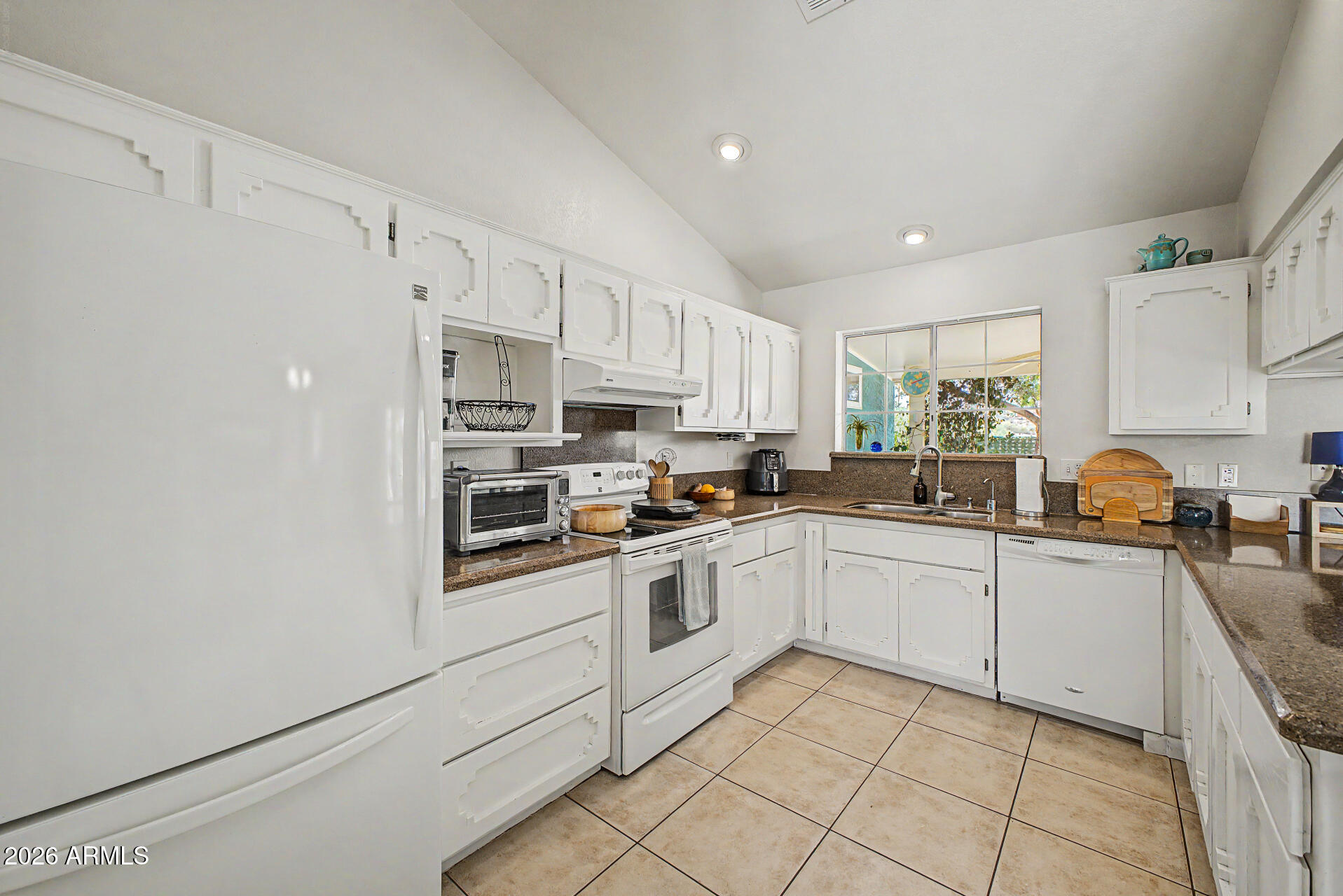 1340 E ROCK WREN Road