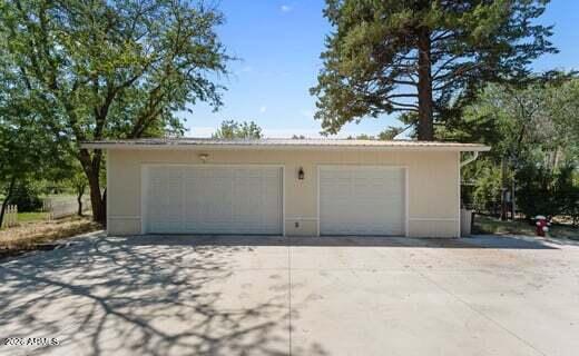 15181 W SUNSHINE Lane