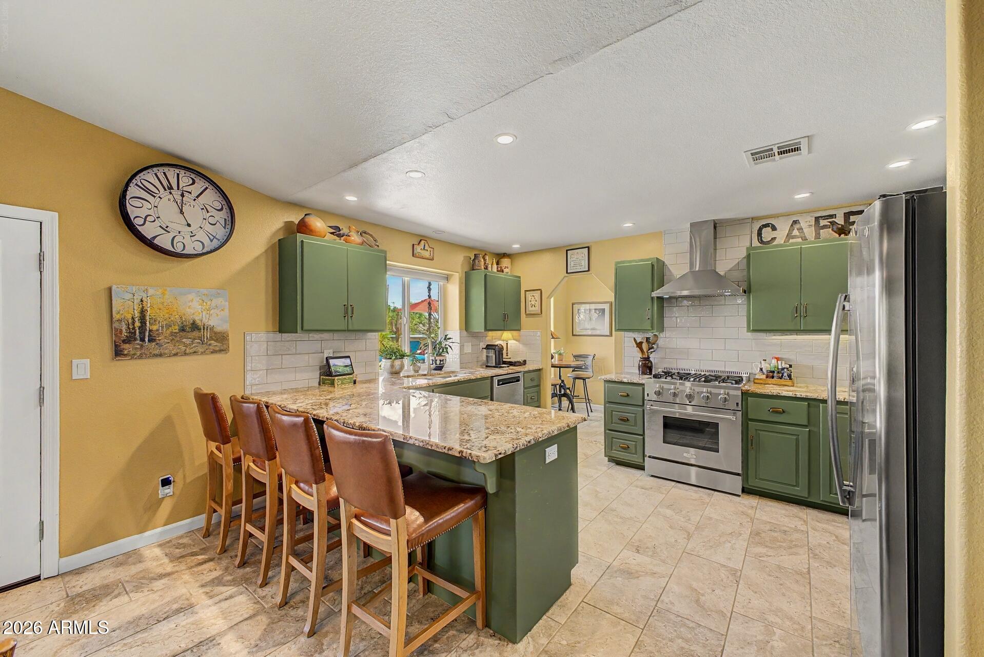 820 SIERRA VISTA Drive