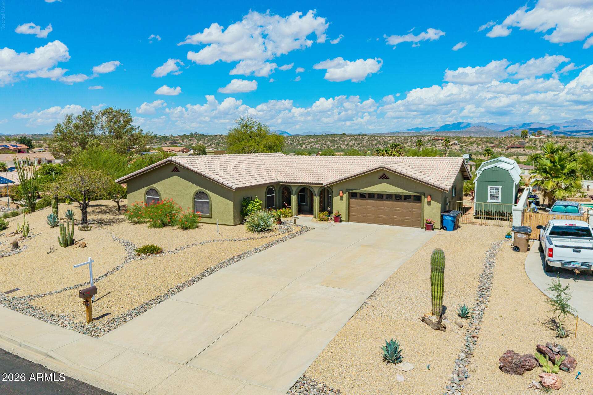 820 SIERRA VISTA Drive