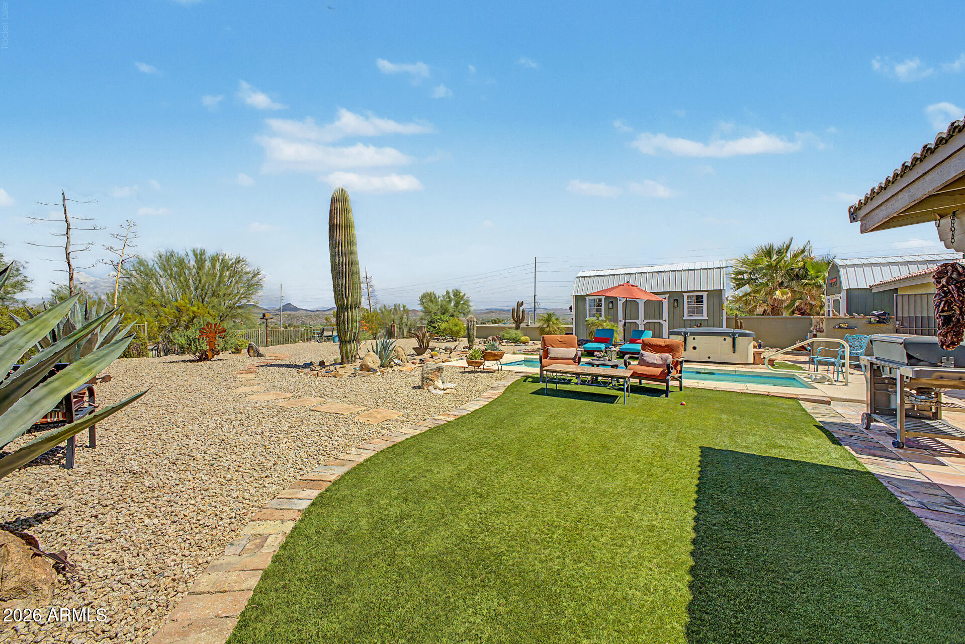 820 SIERRA VISTA Drive