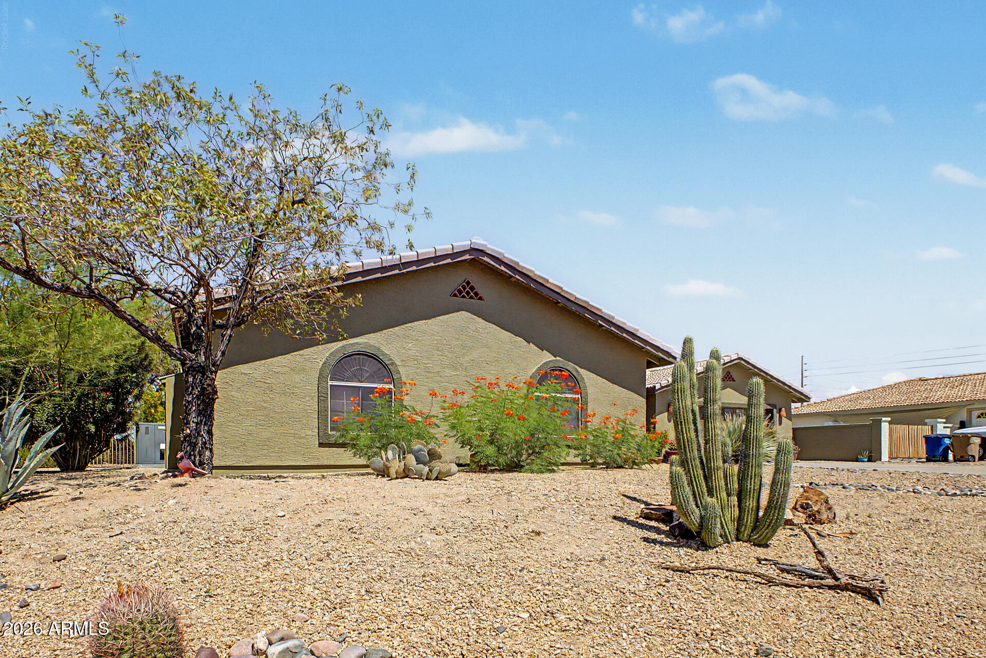 820 SIERRA VISTA Drive