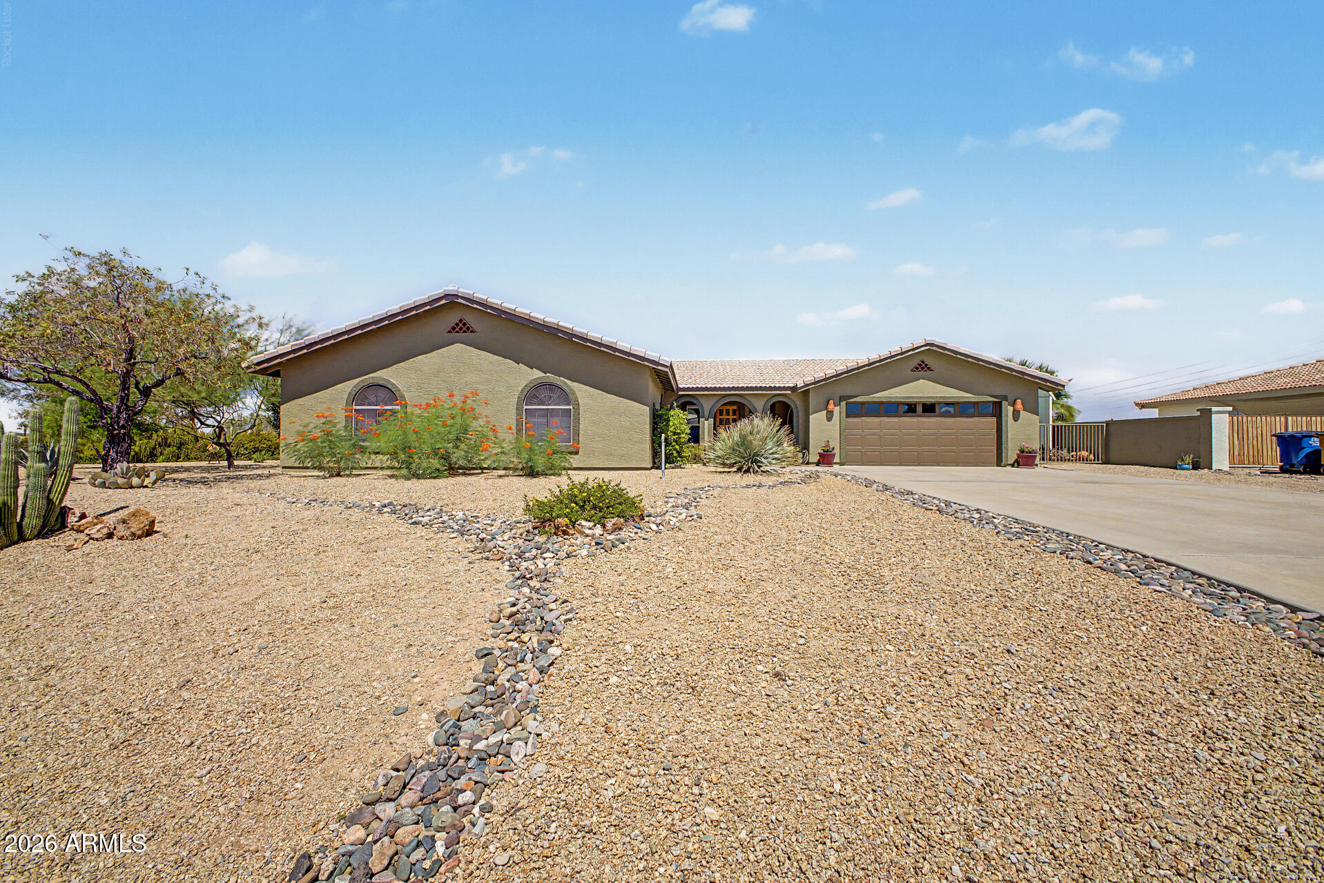 820 SIERRA VISTA Drive