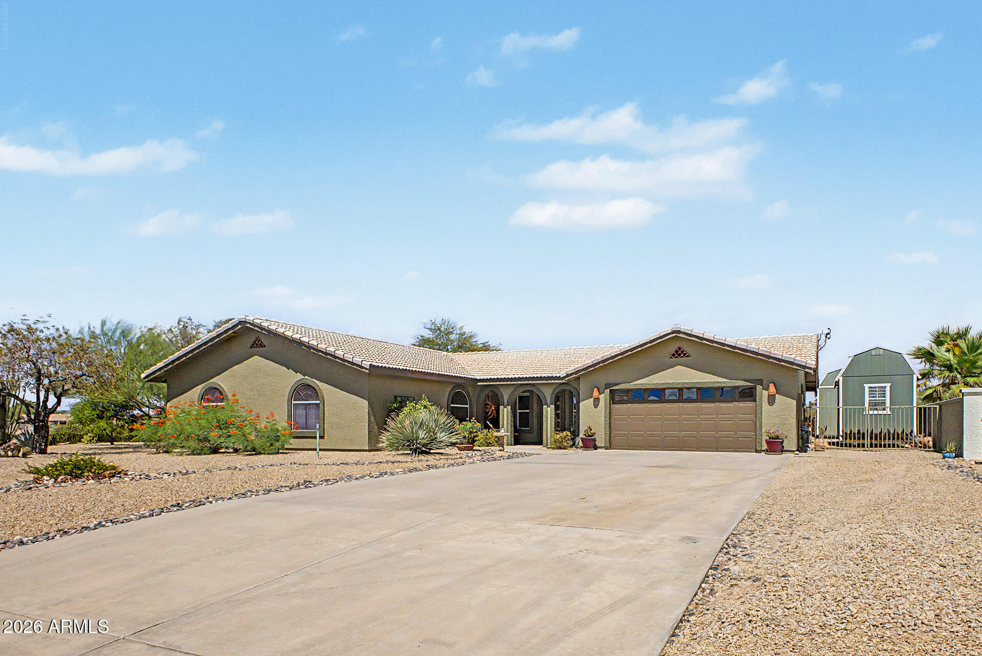 820 SIERRA VISTA Drive