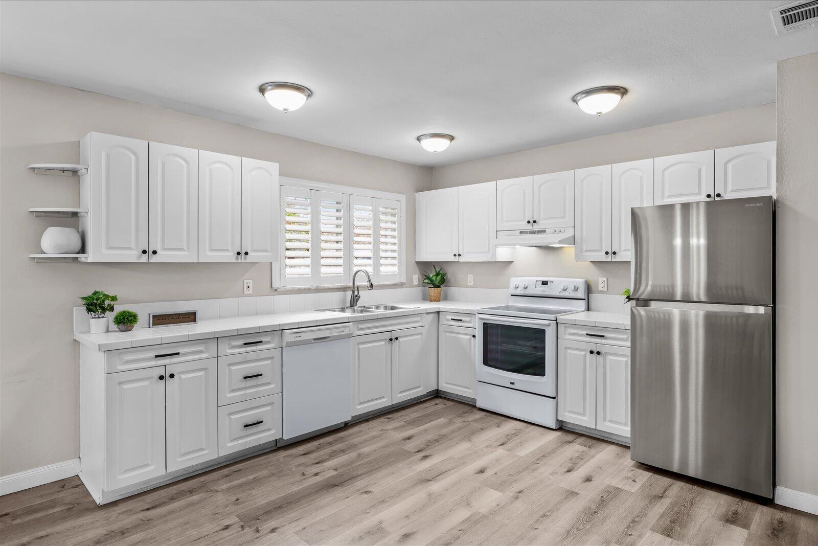1673 SE Lyngate Drive, Port St. Lucie