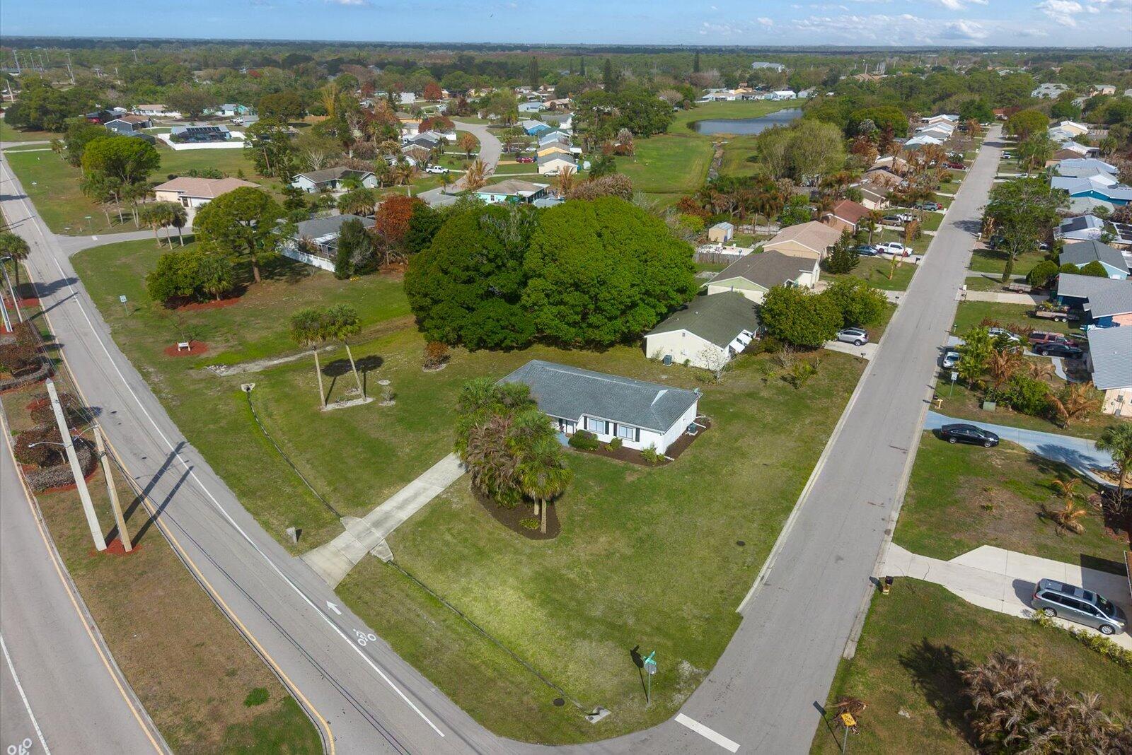 1673 SE Lyngate Drive, Port St. Lucie