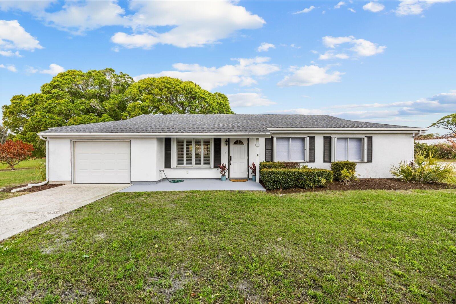 1673 SE Lyngate Drive, Port St. Lucie