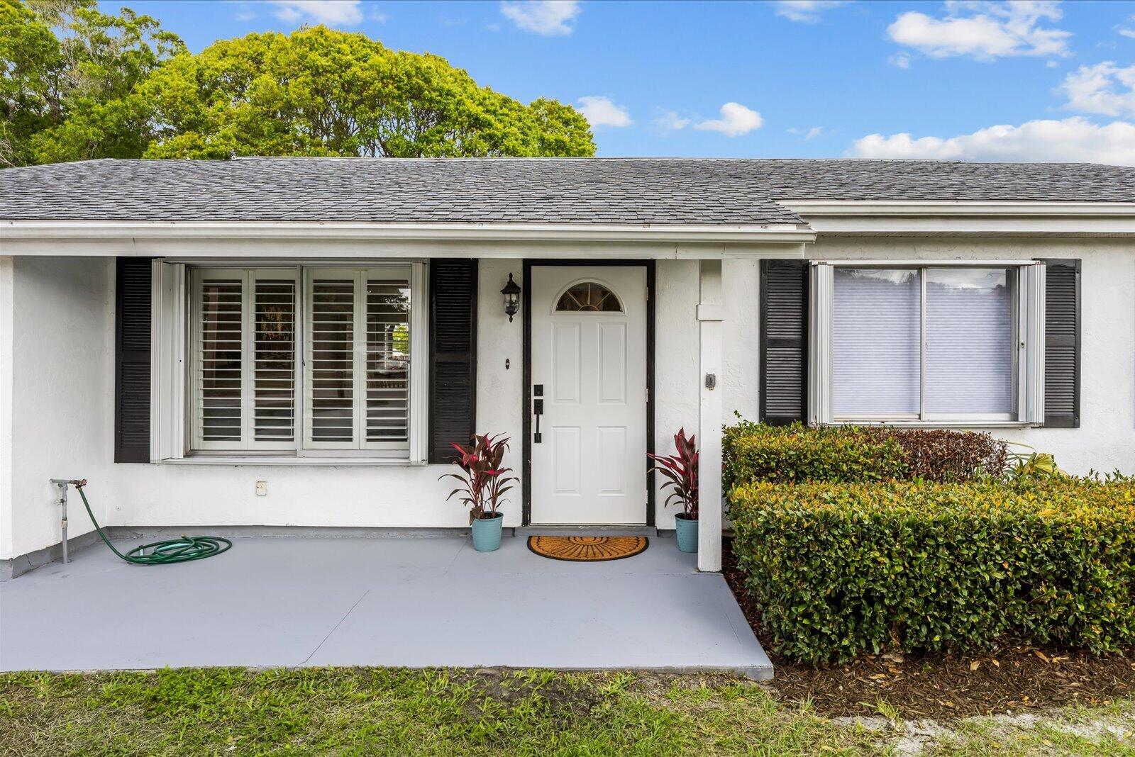 1673 SE Lyngate Drive, Port St. Lucie
