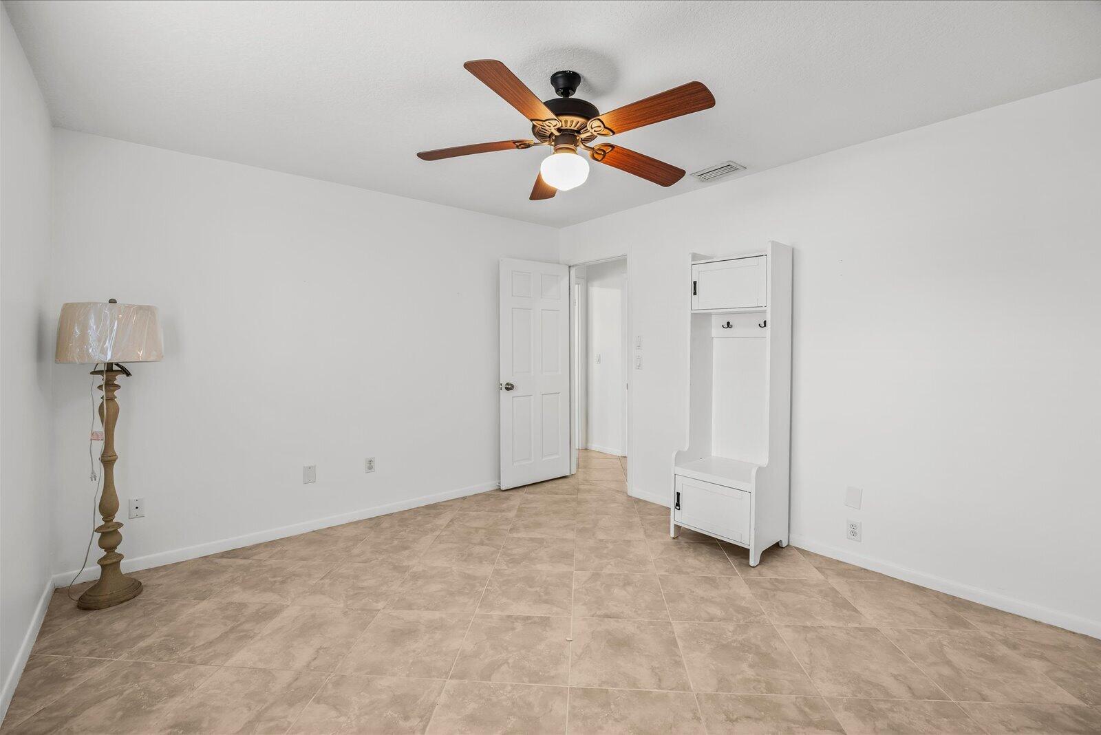 1250 SE Petunia Avenue, Port St. Lucie